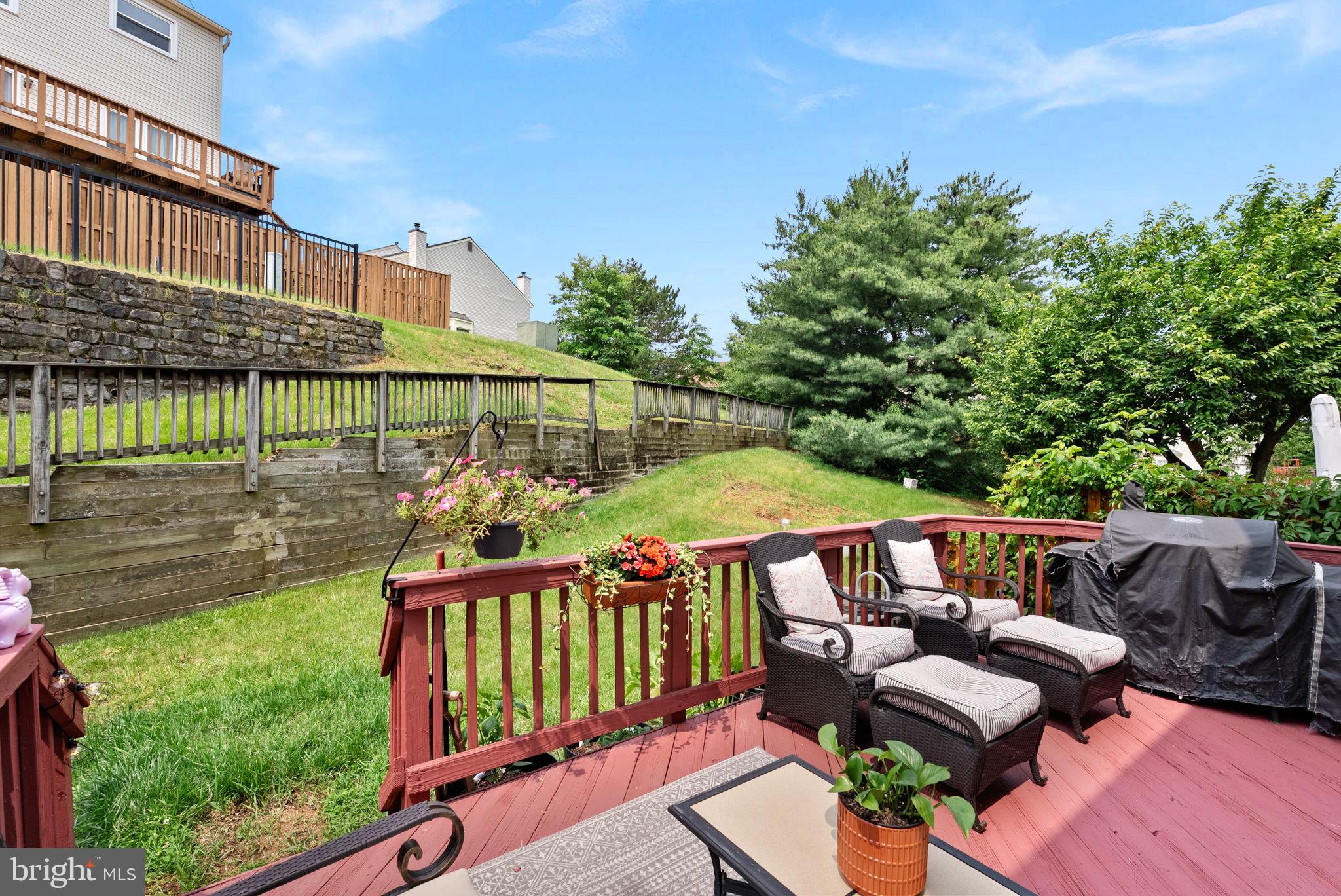 RIVER OAKS - Residential