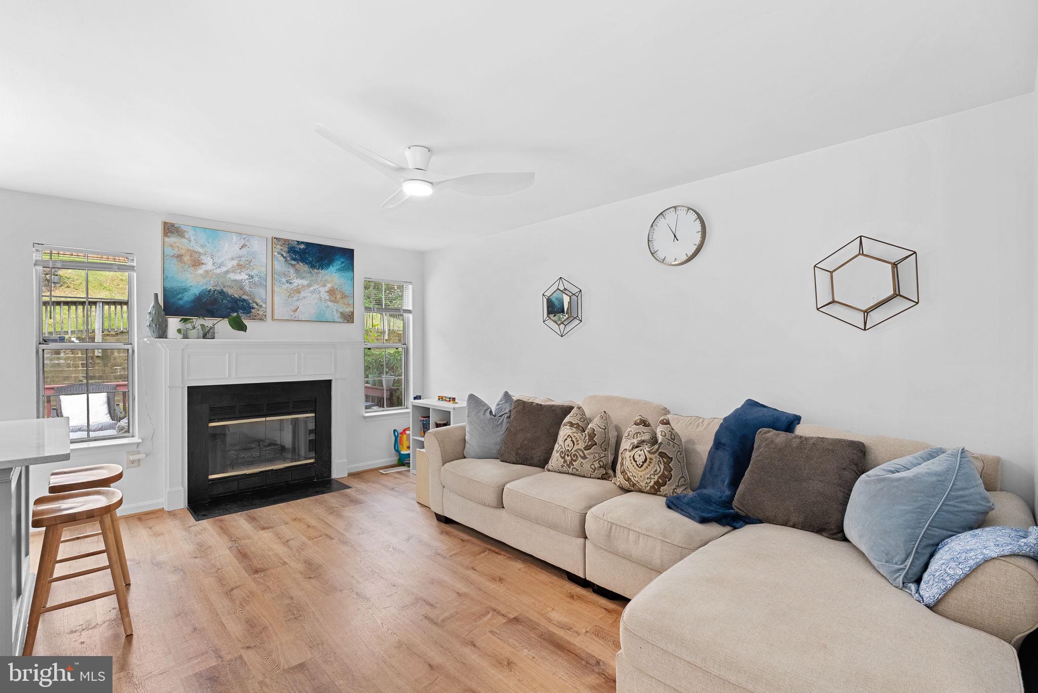 RIVER OAKS - Residential