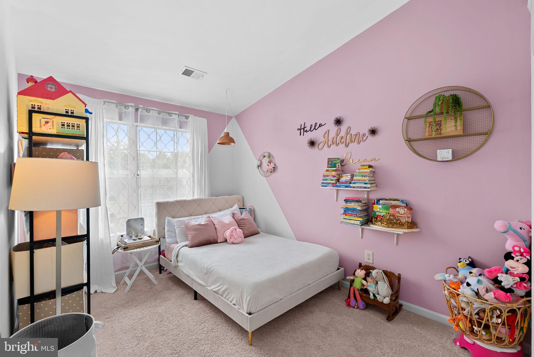 RIVER OAKS - Residential