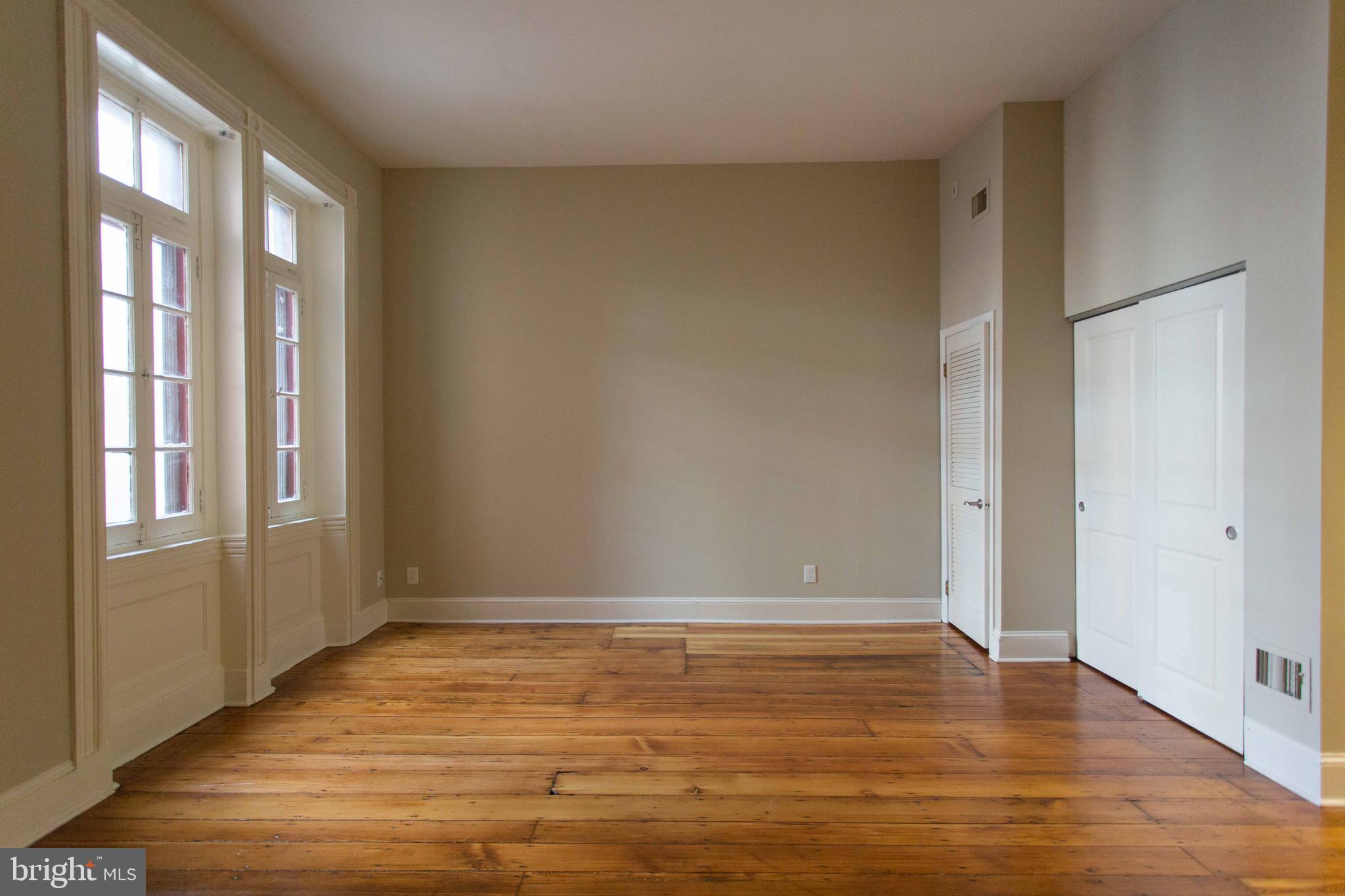 727 SPRUCE STREET 1B