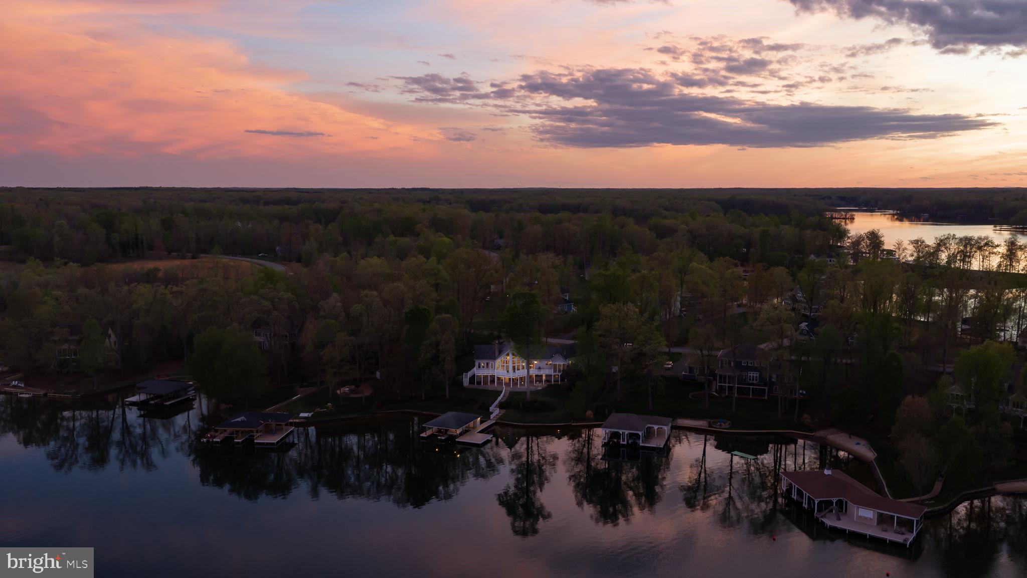 NOAH'S LANDING - Residential