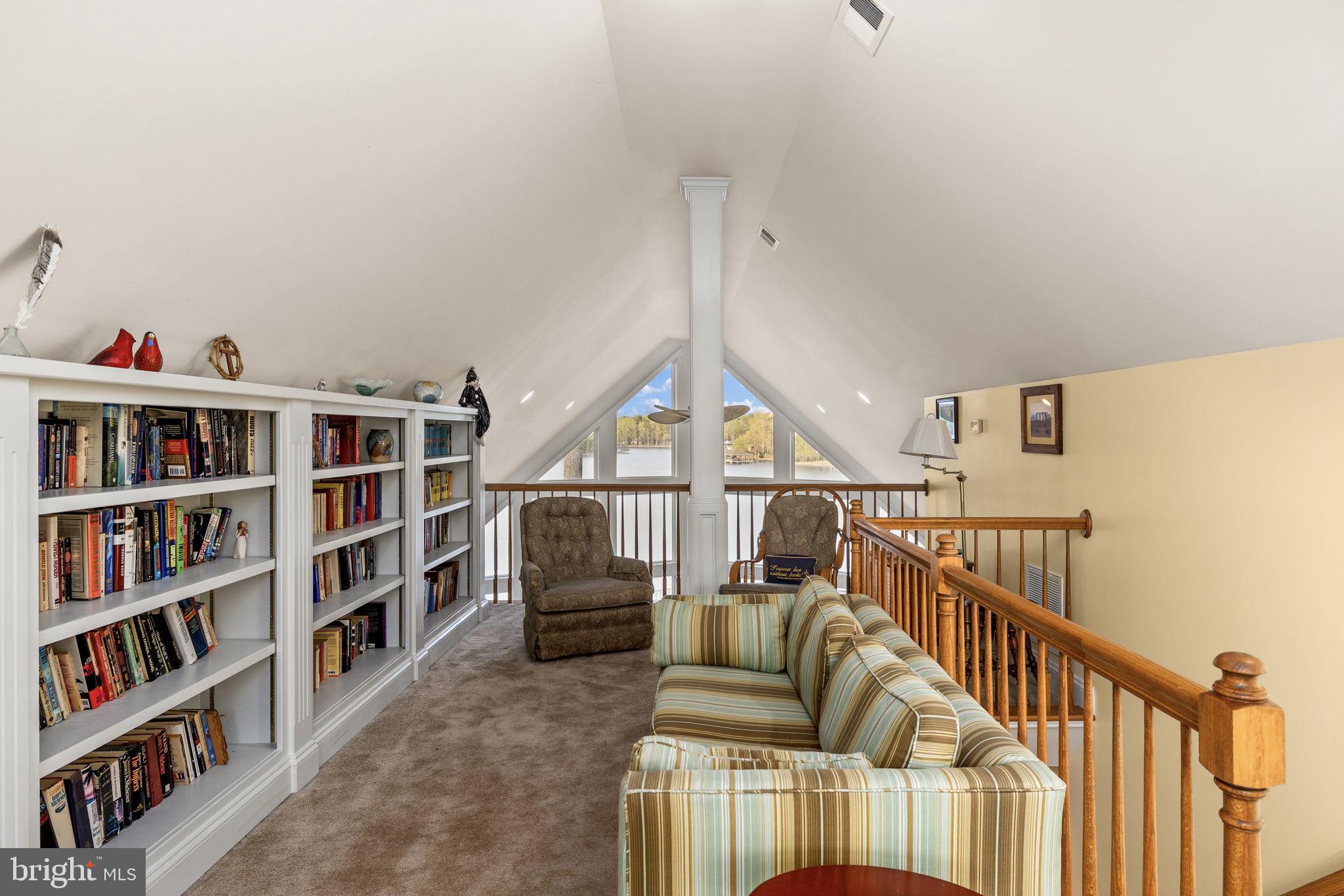 NOAH'S LANDING - Residential