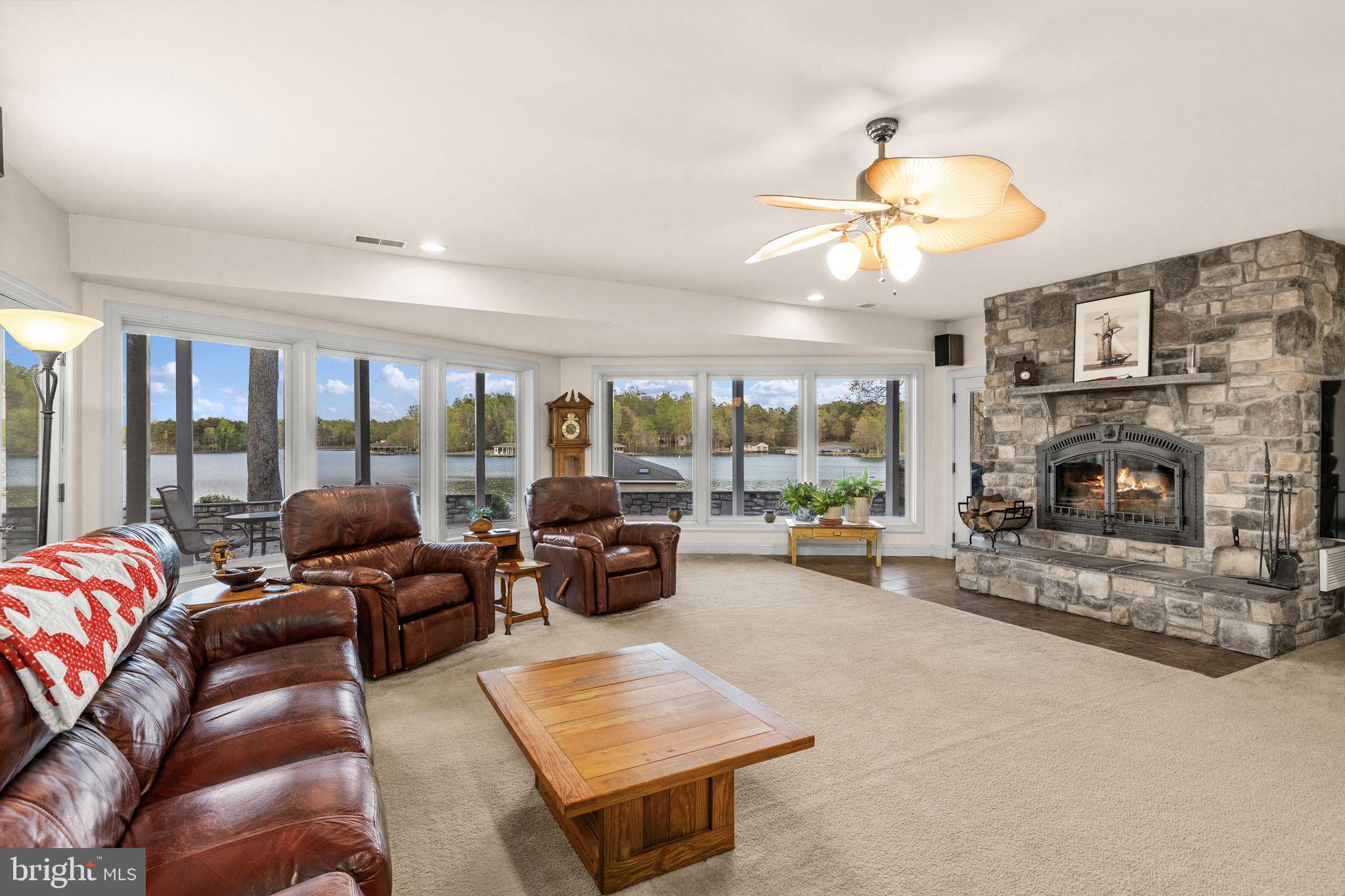 NOAH'S LANDING - Residential