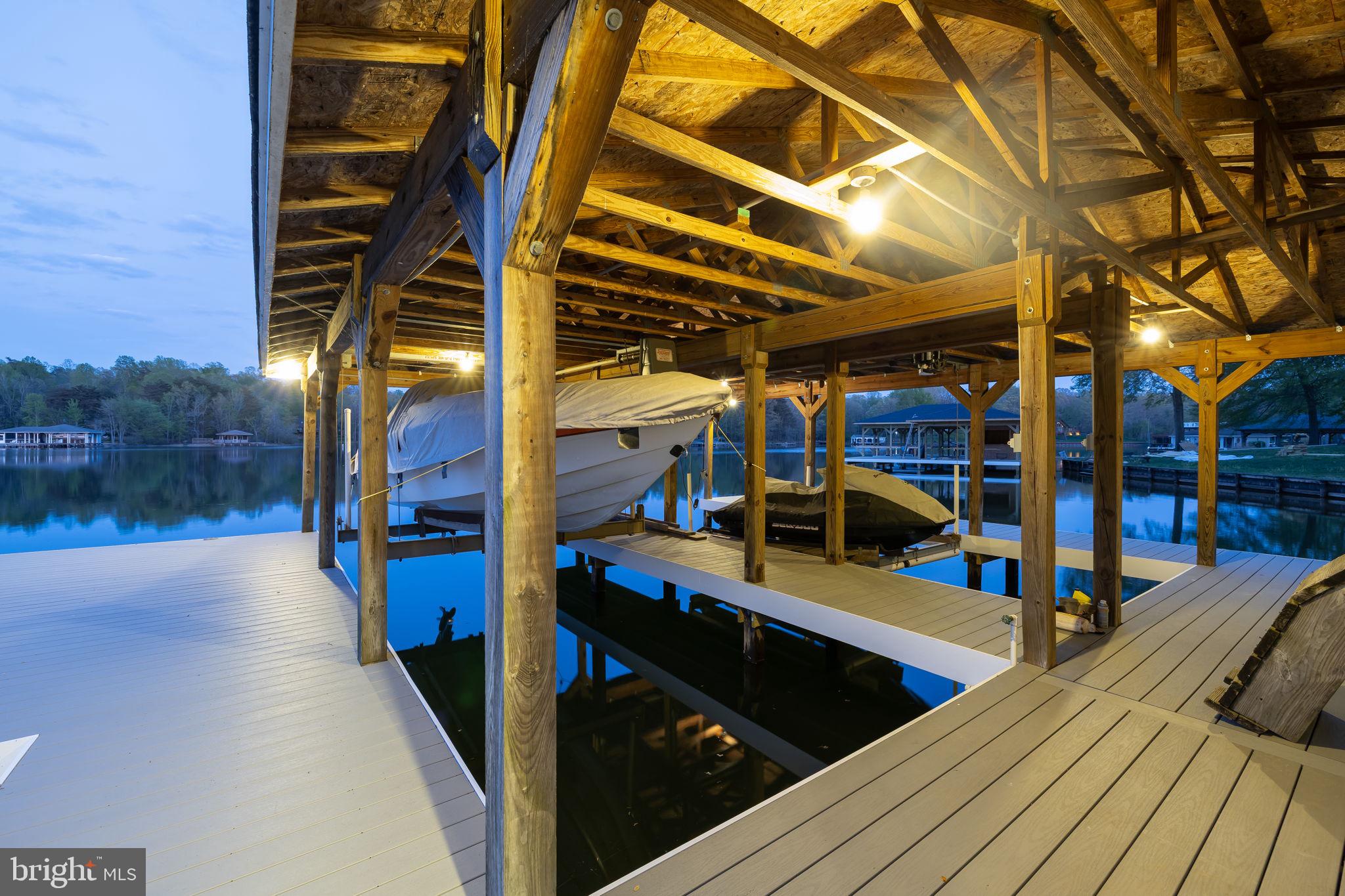 NOAH'S LANDING - Residential