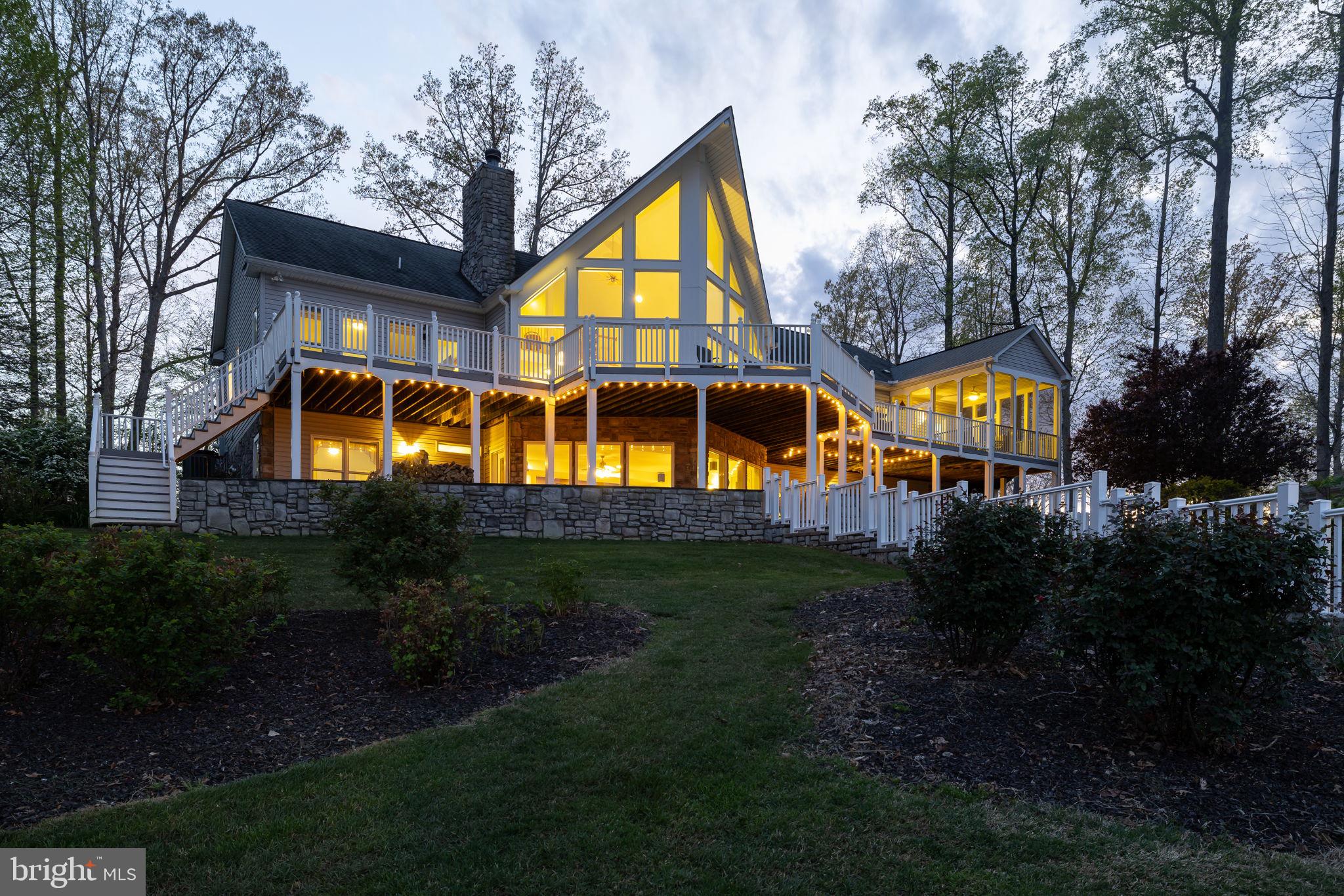 NOAH'S LANDING - Residential