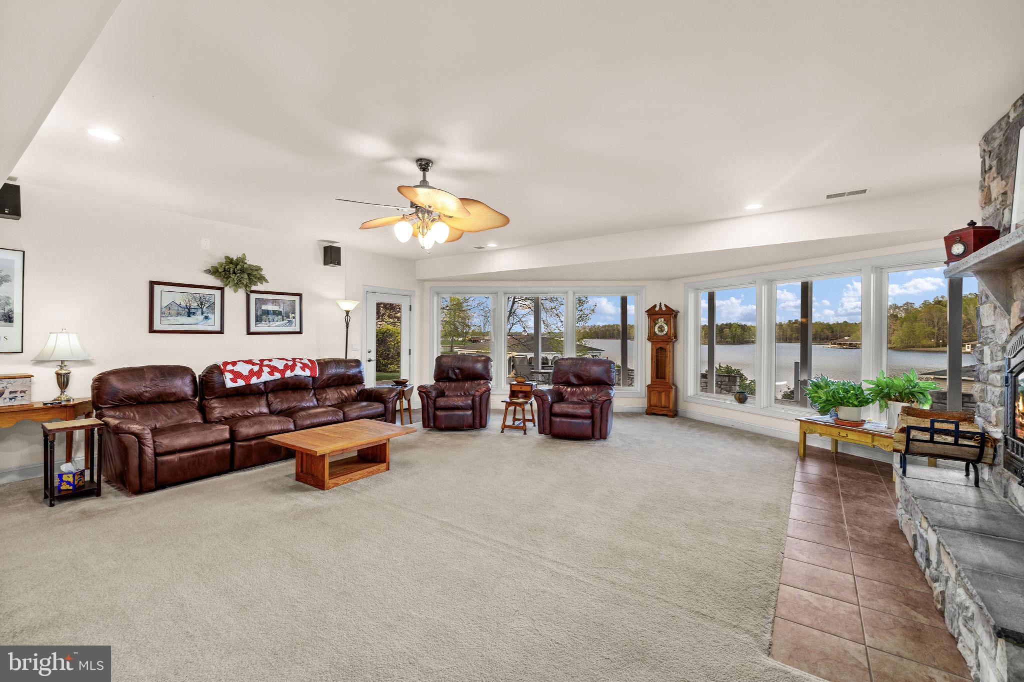 NOAH'S LANDING - Residential