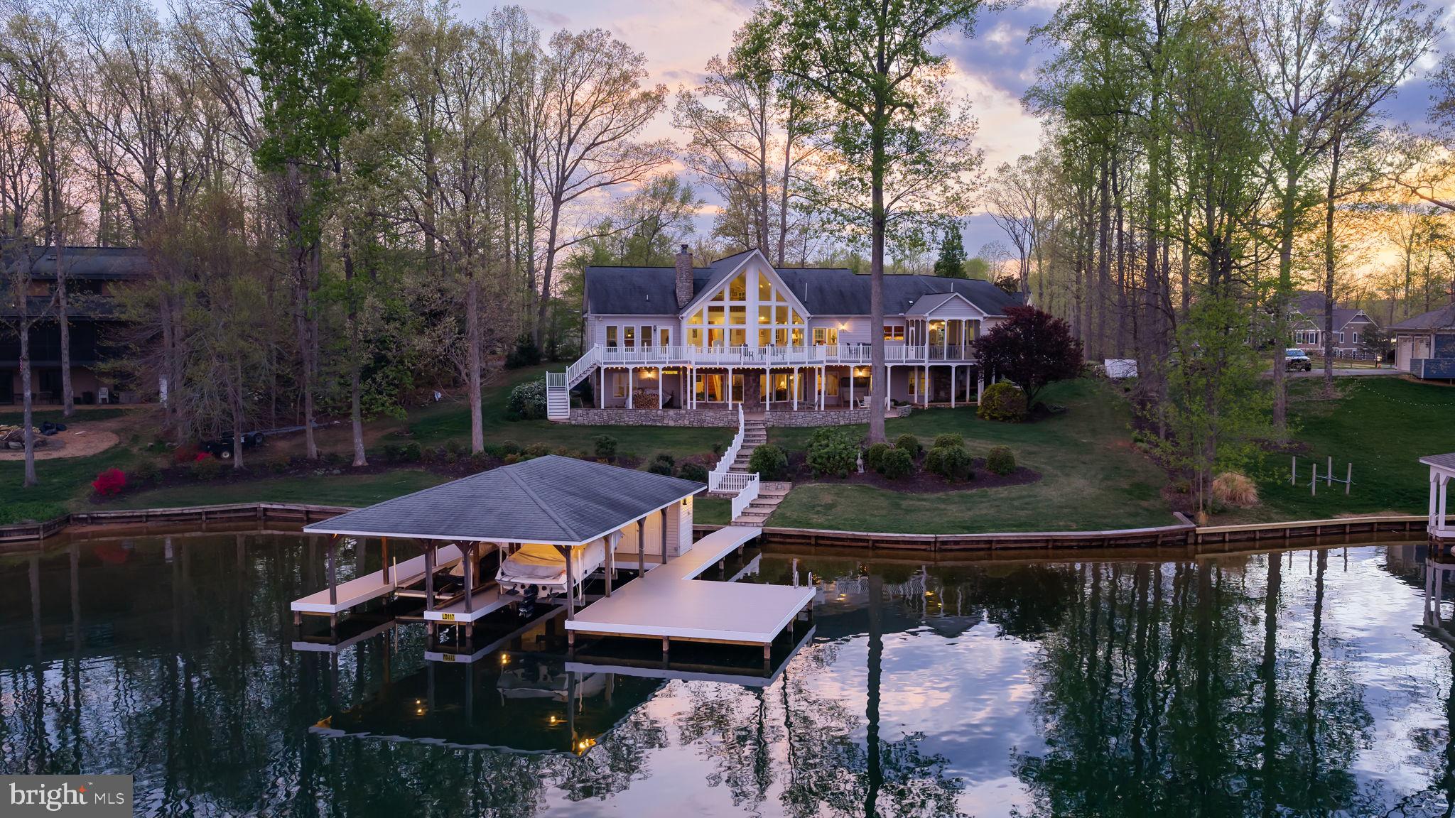 NOAH'S LANDING - Residential