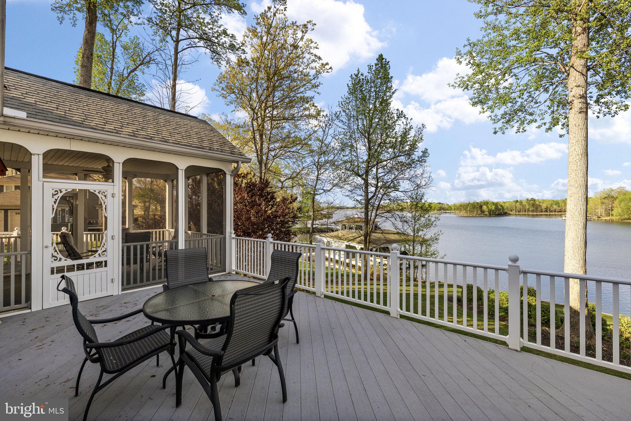 NOAH'S LANDING - Residential