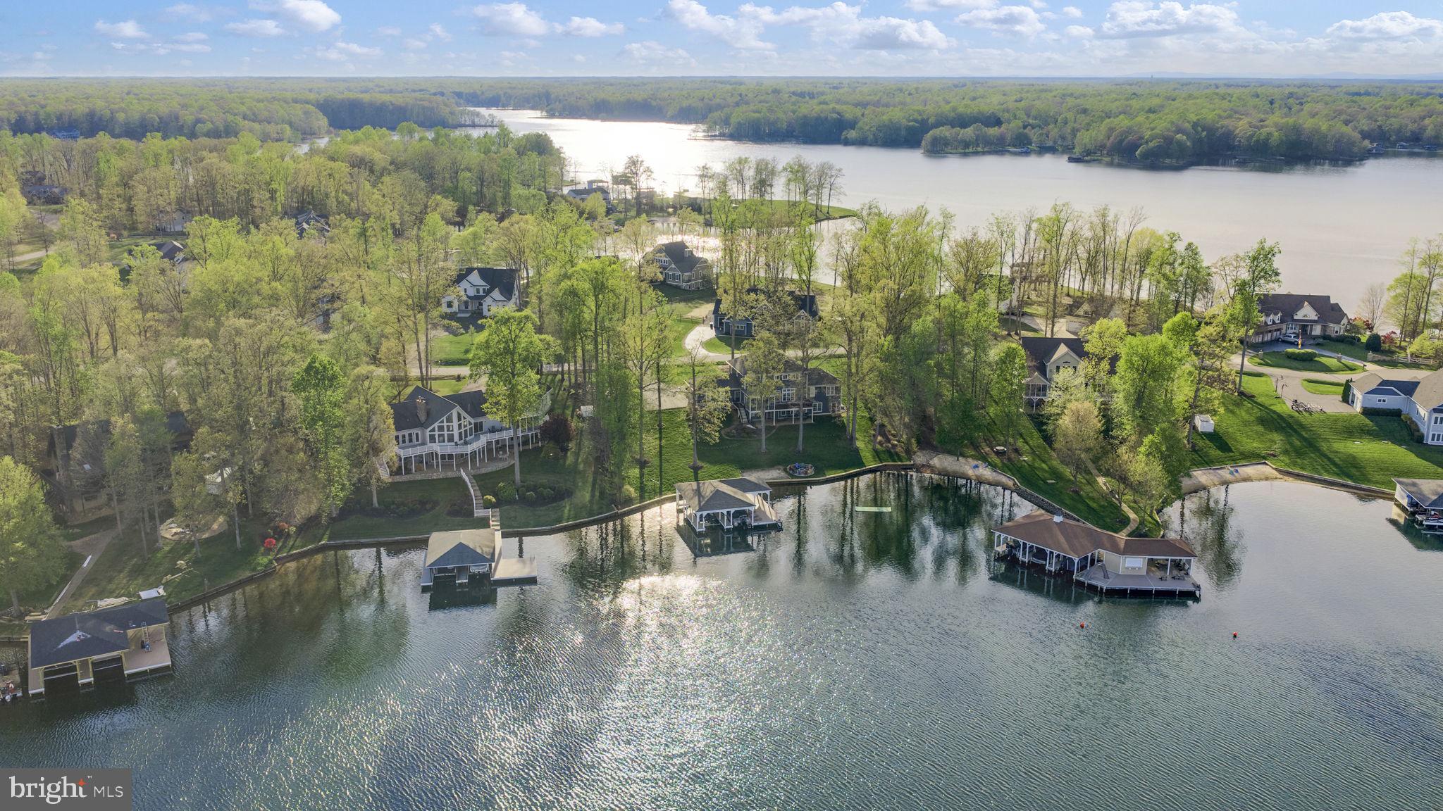 NOAH'S LANDING - Residential