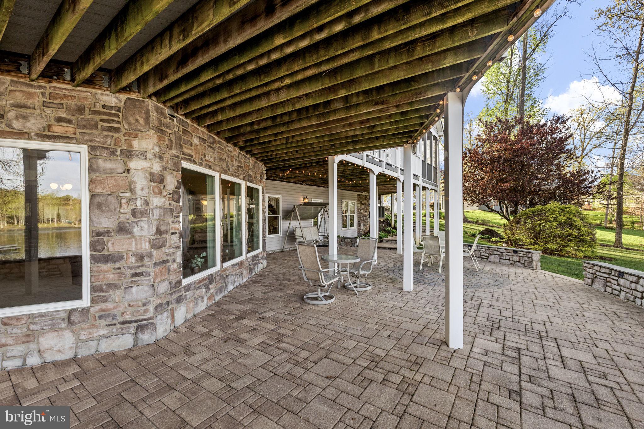 NOAH'S LANDING - Residential