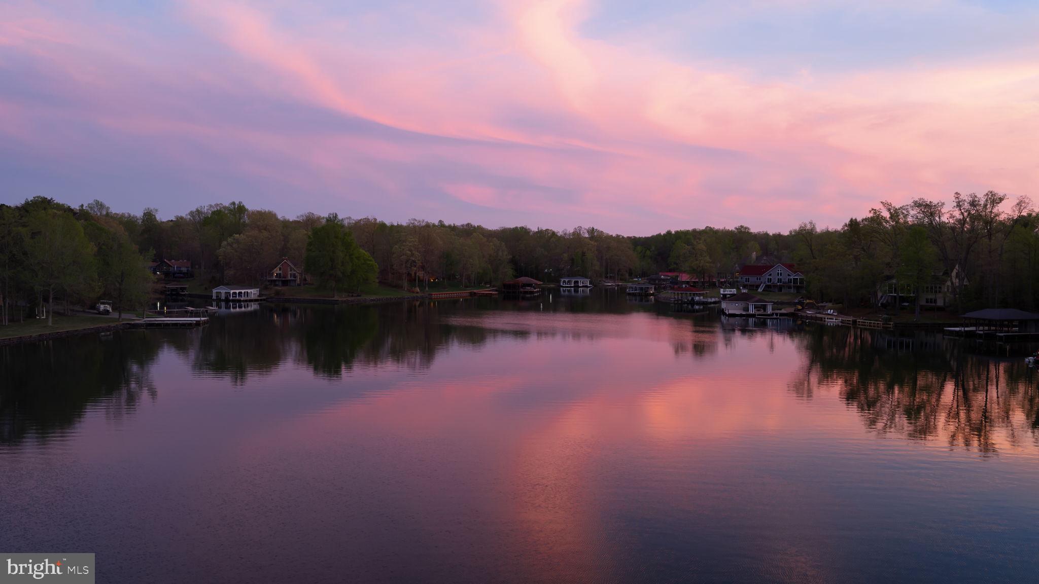 NOAH'S LANDING - Residential