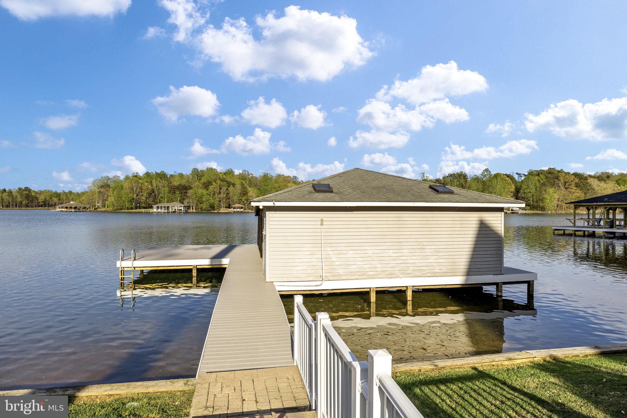 NOAH'S LANDING - Residential