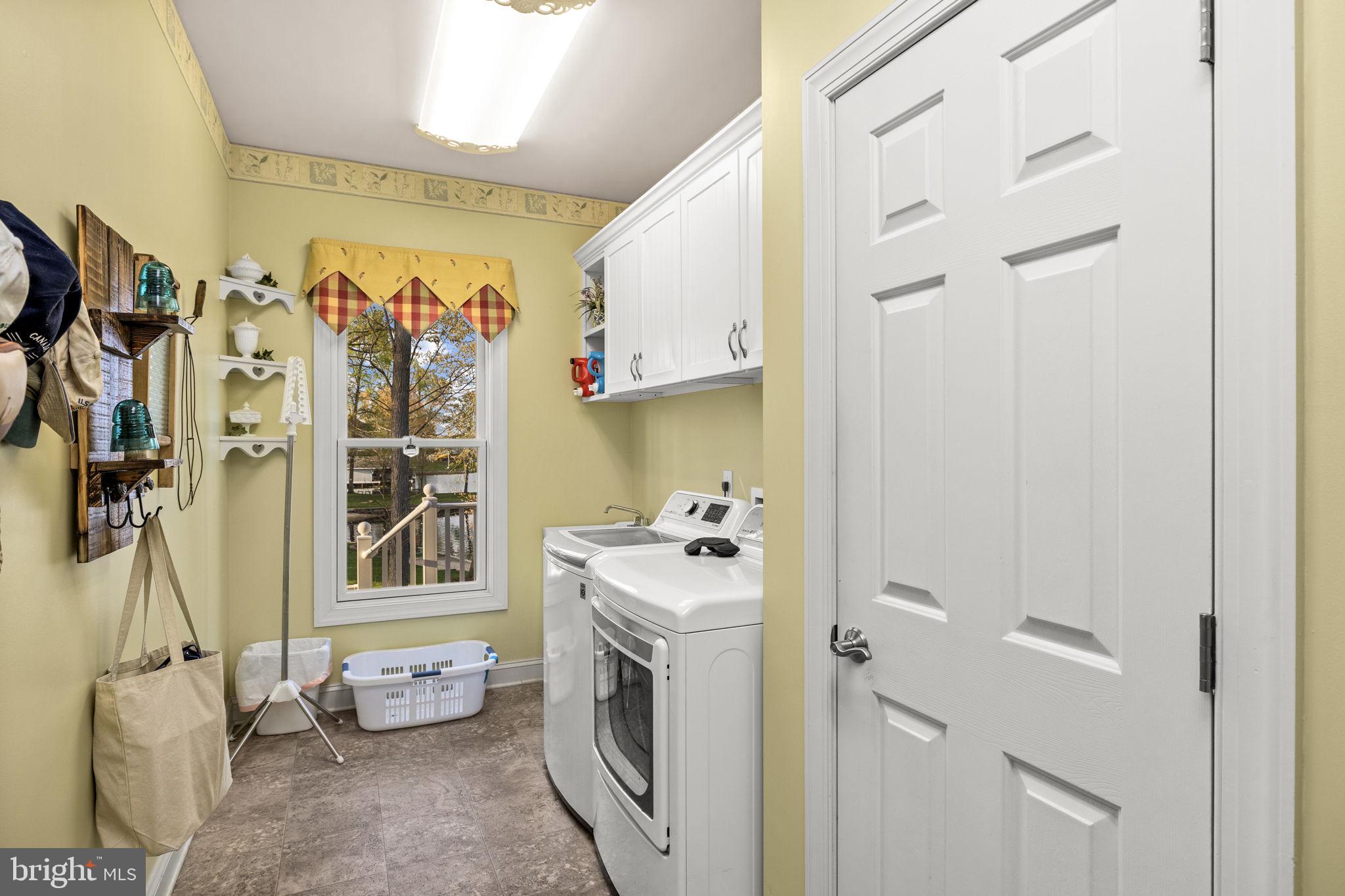 NOAH'S LANDING - Residential