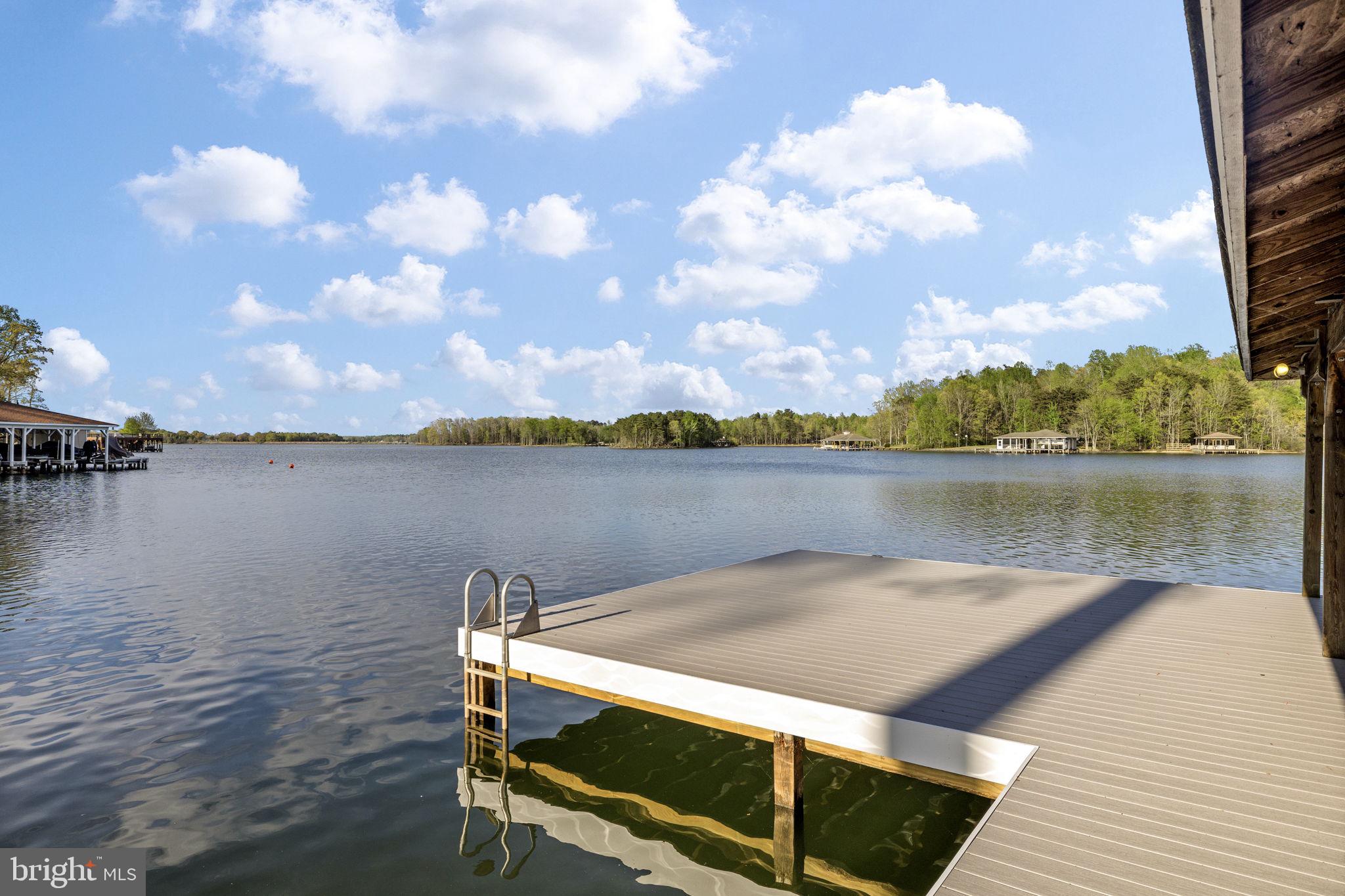 NOAH'S LANDING - Residential