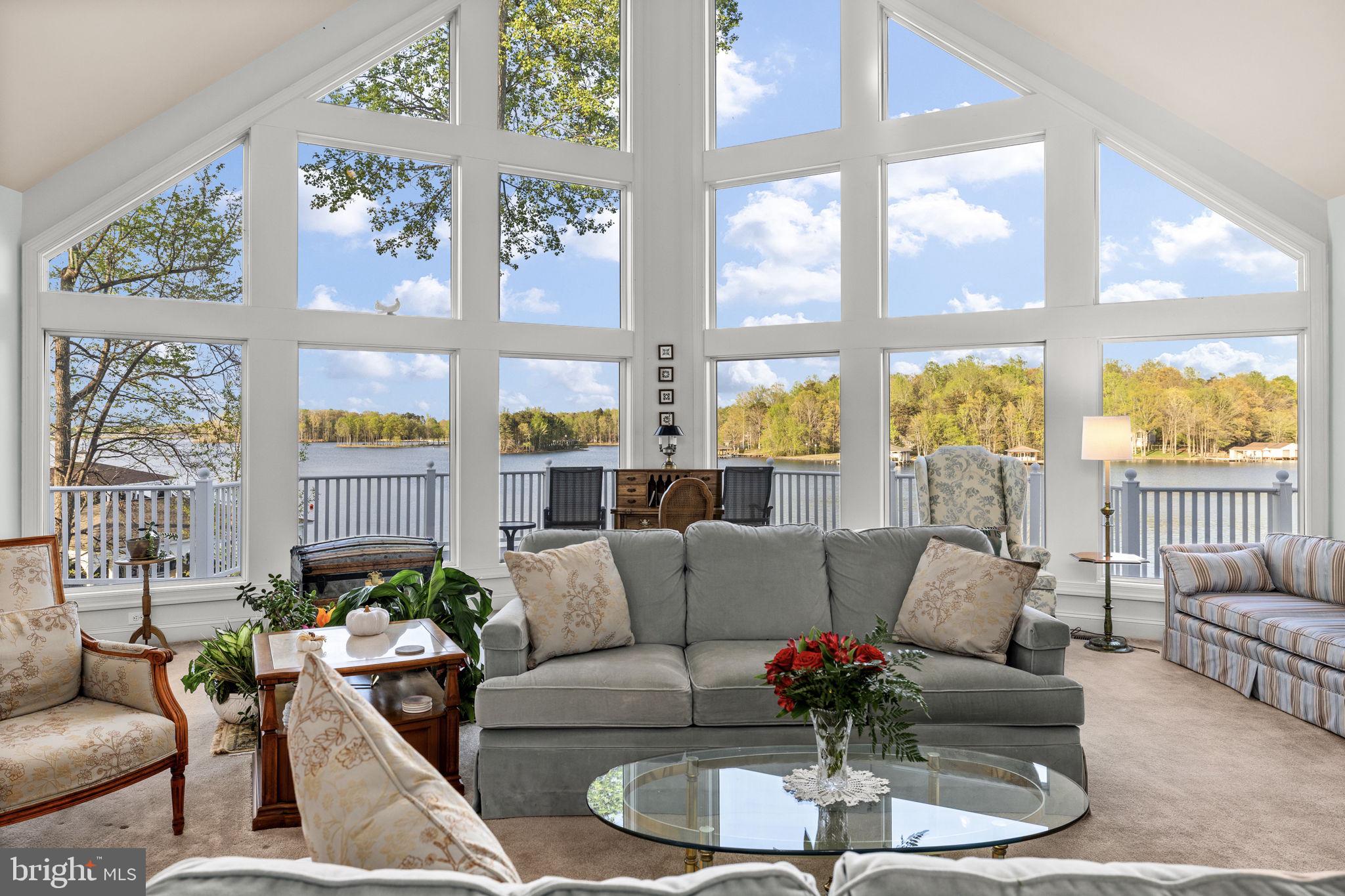 NOAH'S LANDING - Residential