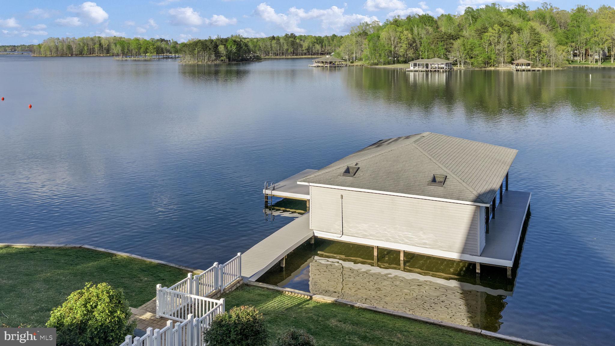 NOAH'S LANDING - Residential