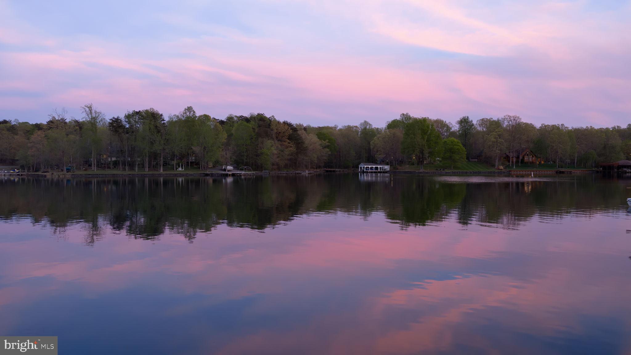 NOAH'S LANDING - Residential