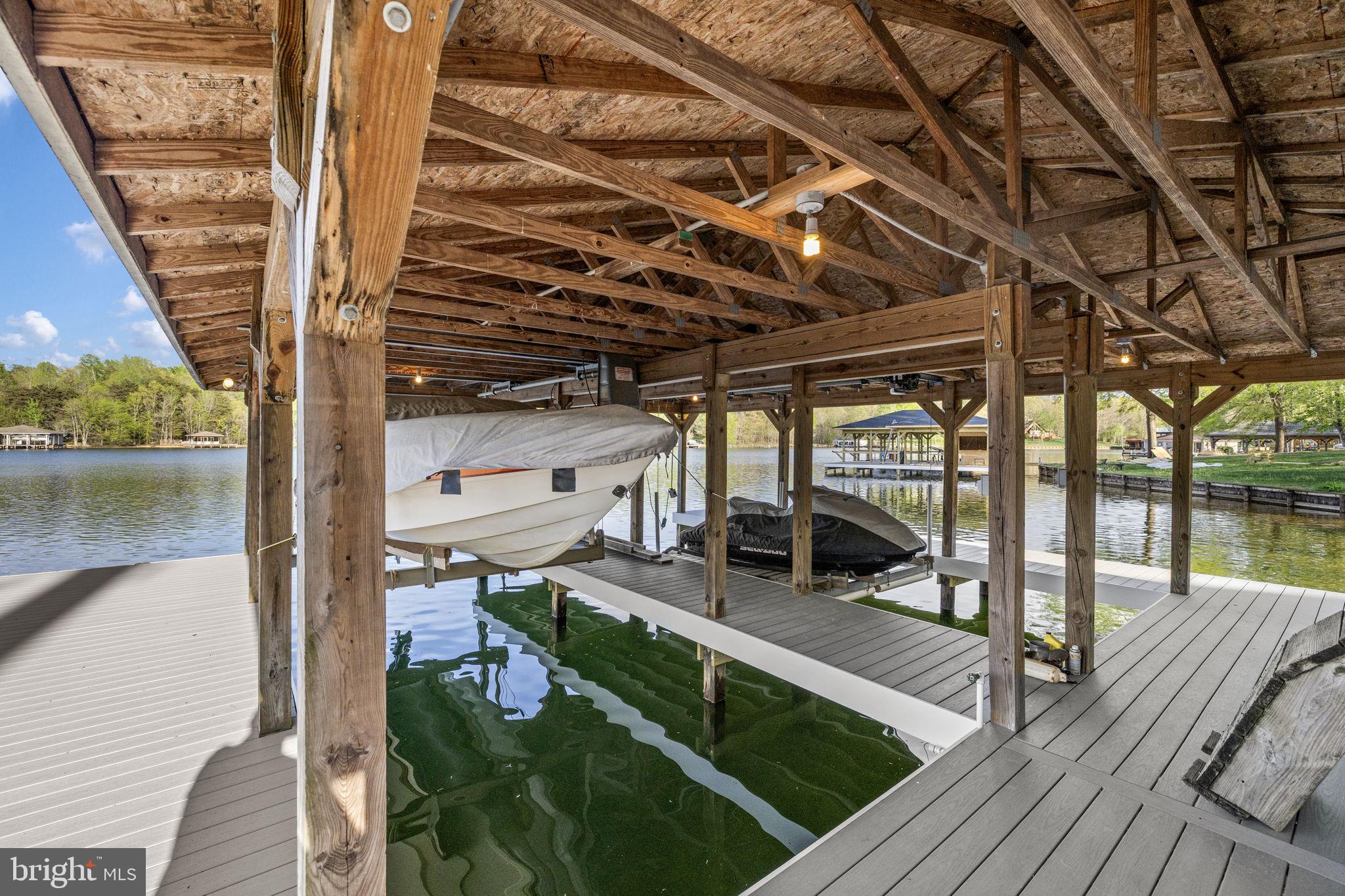 NOAH'S LANDING - Residential