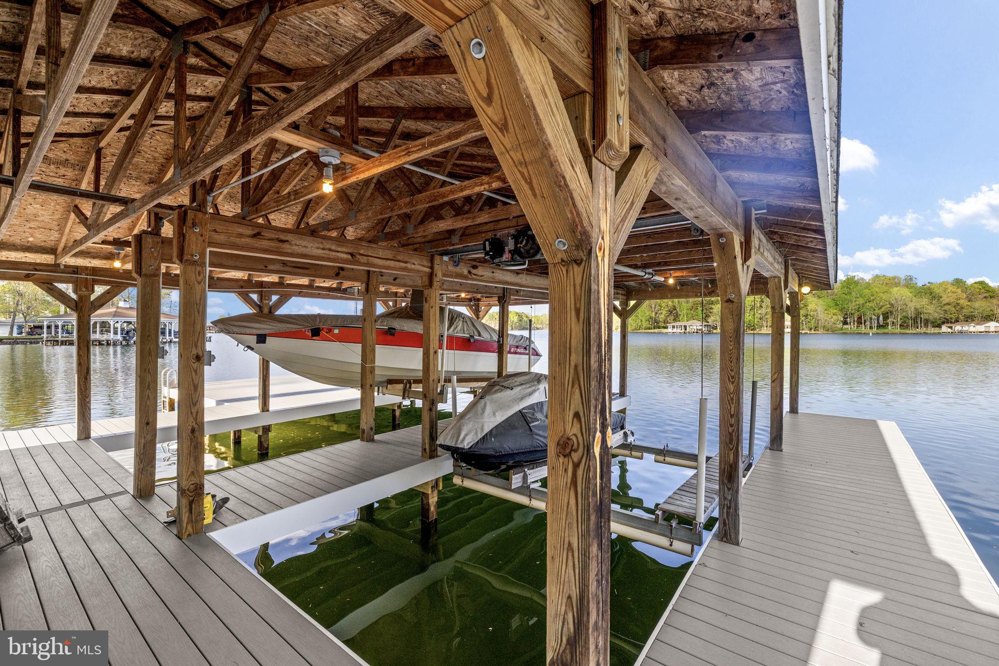 NOAH'S LANDING - Residential