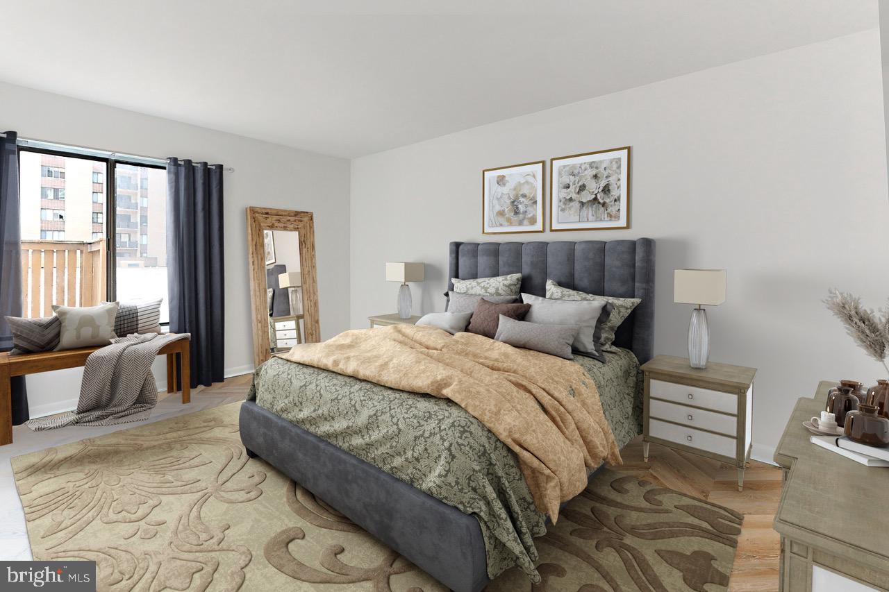 WOODLAKE TOWERS - Residential