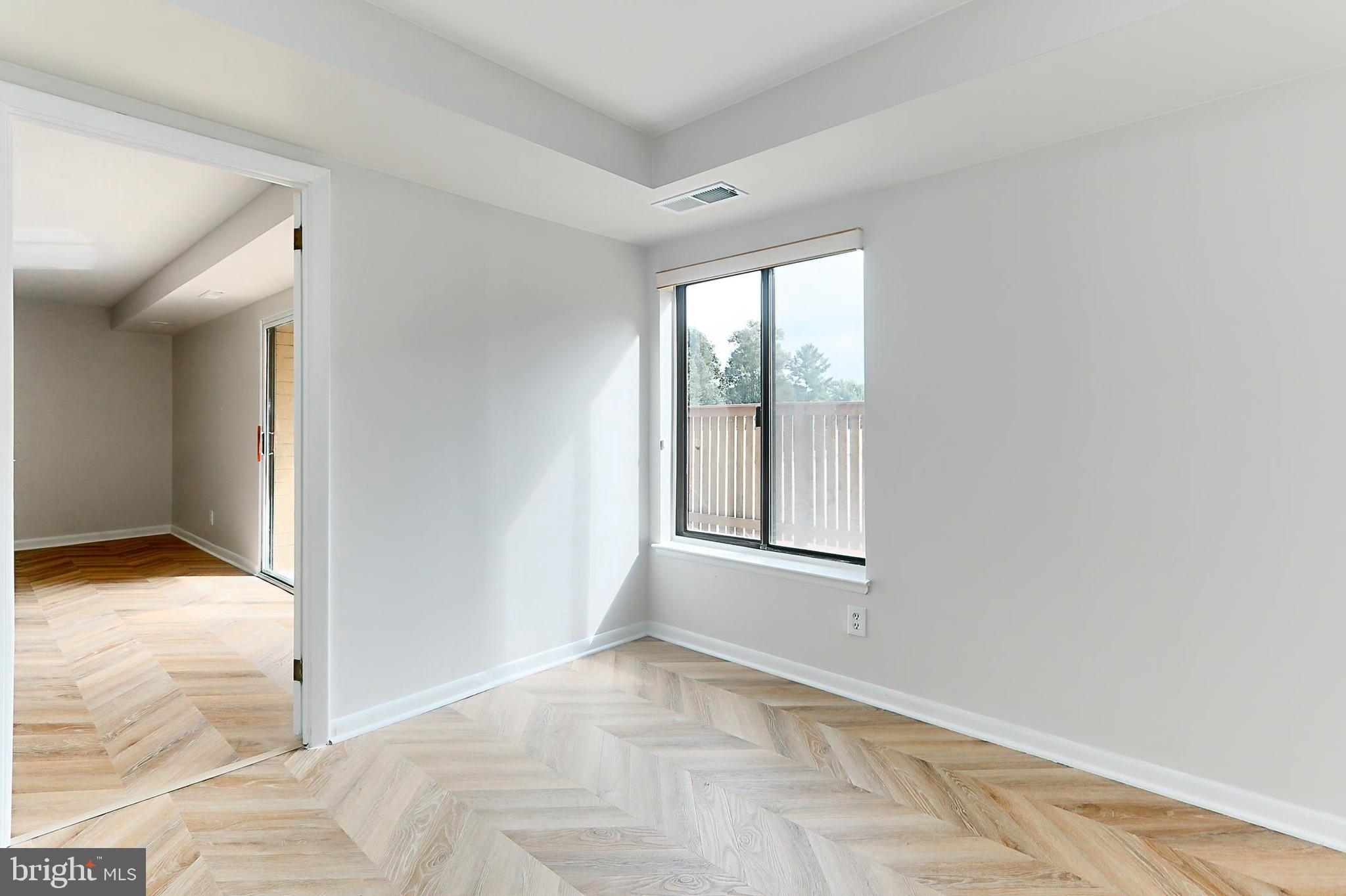 WOODLAKE TOWERS - Residential