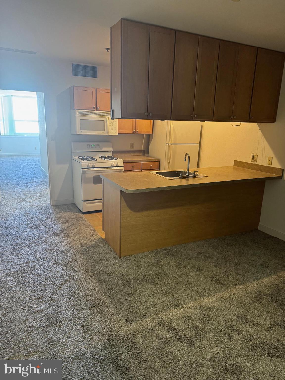 1100 VINE STREET P215