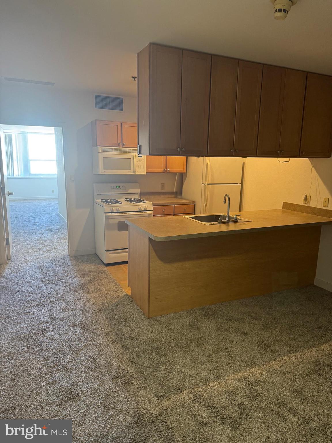 1100 VINE STREET P215