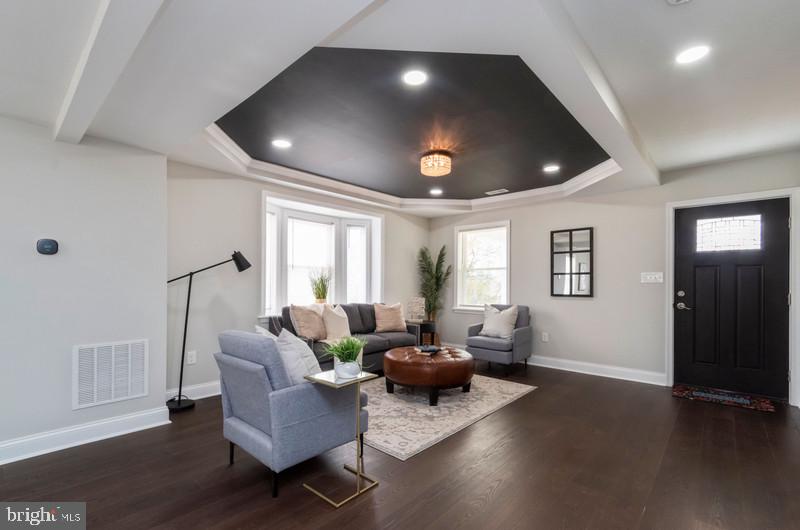 NORTHWOOD - Residential