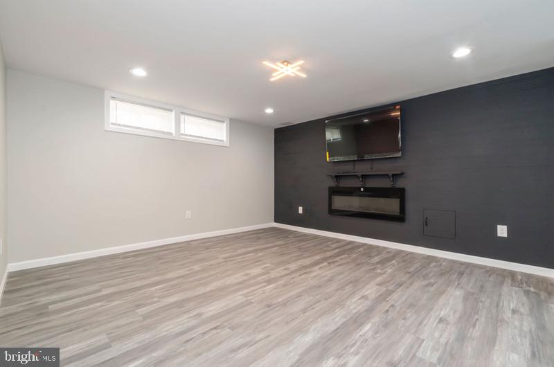 NORTHWOOD - Residential