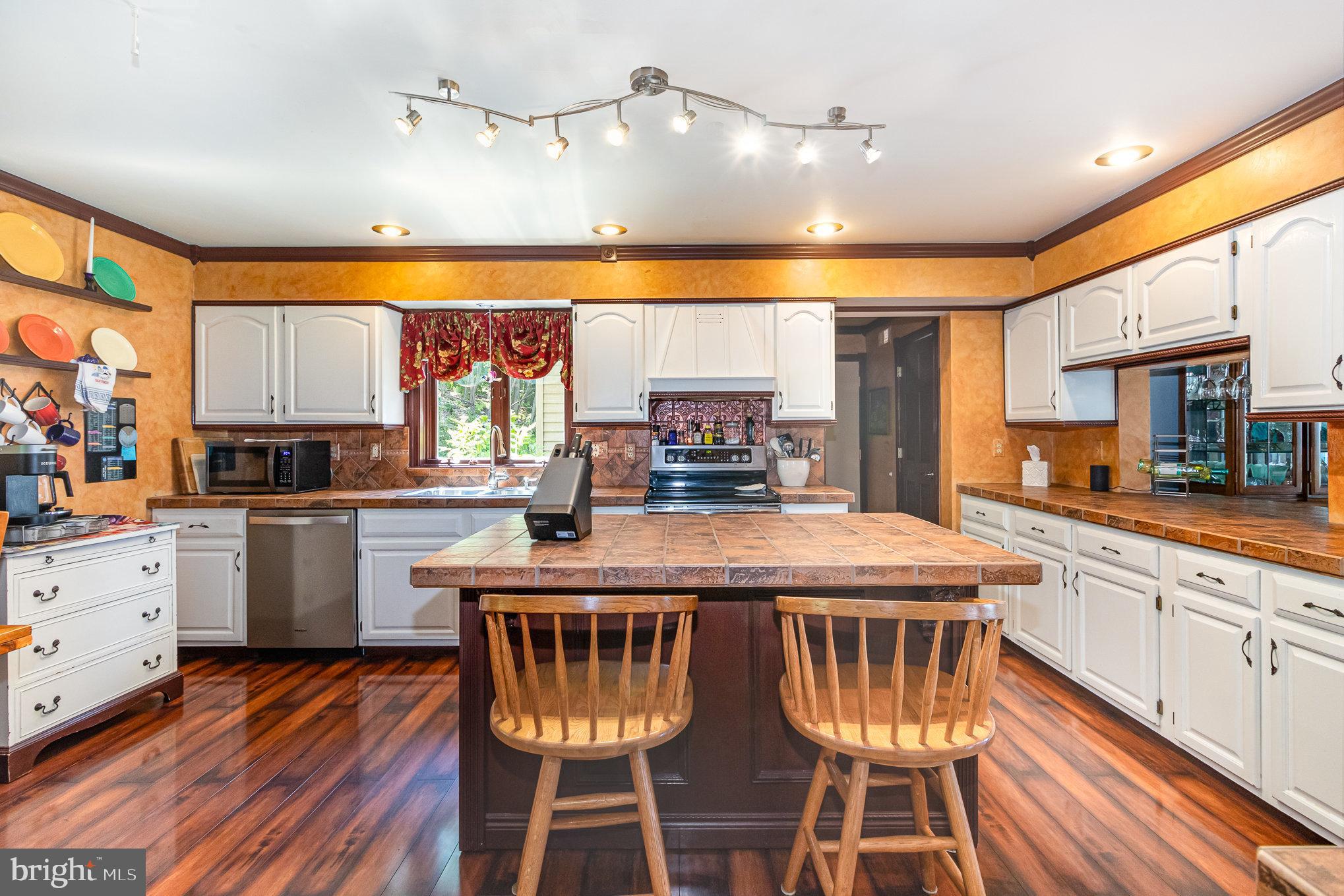 400 BERRY MOUNTAIN RD