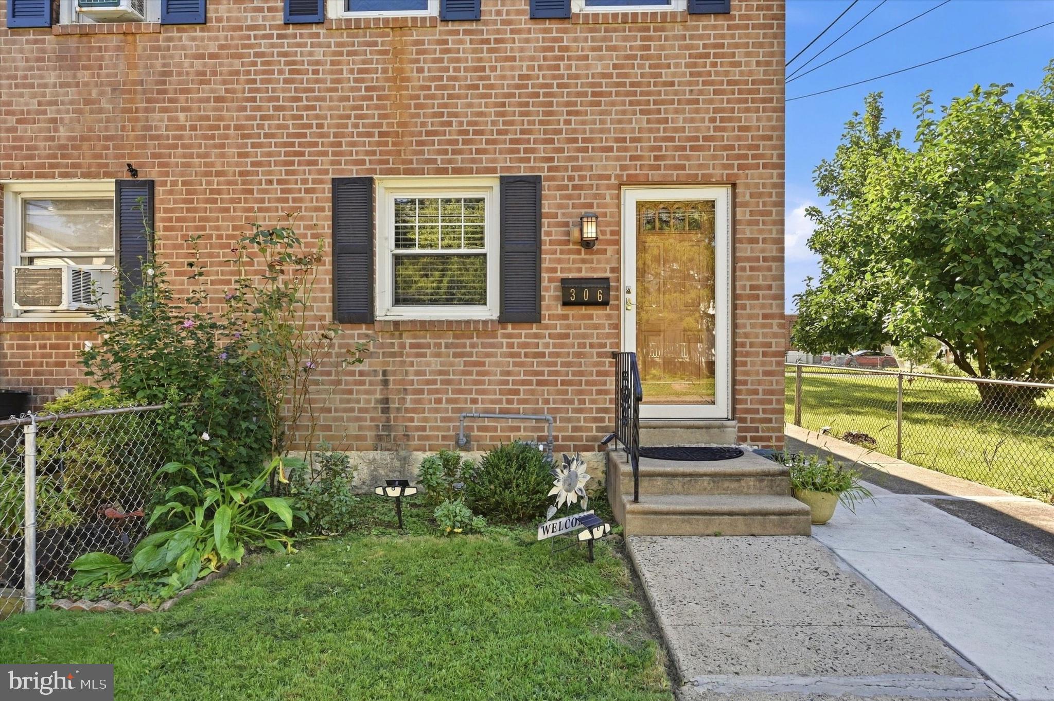306 COLLINGDALE AVENUE