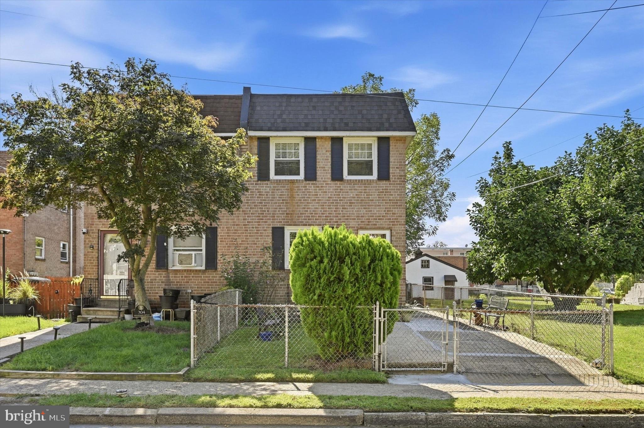 306 COLLINGDALE AVENUE