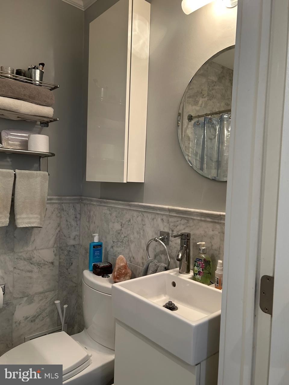 SOCIETY HILL - Residential Lease