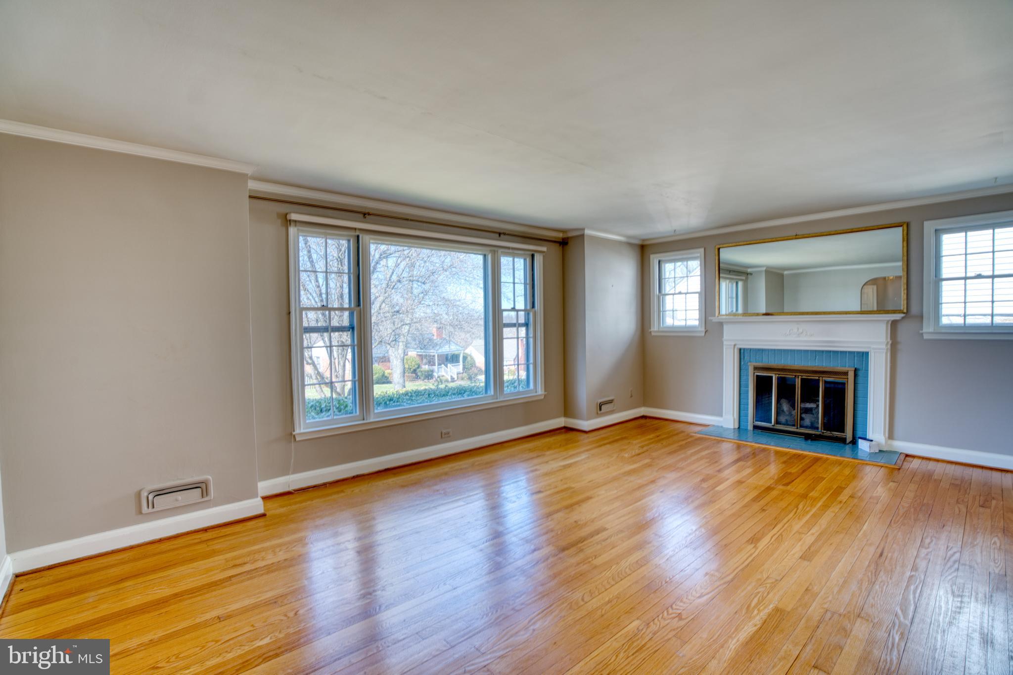 BRIDLEWOOD - Residential