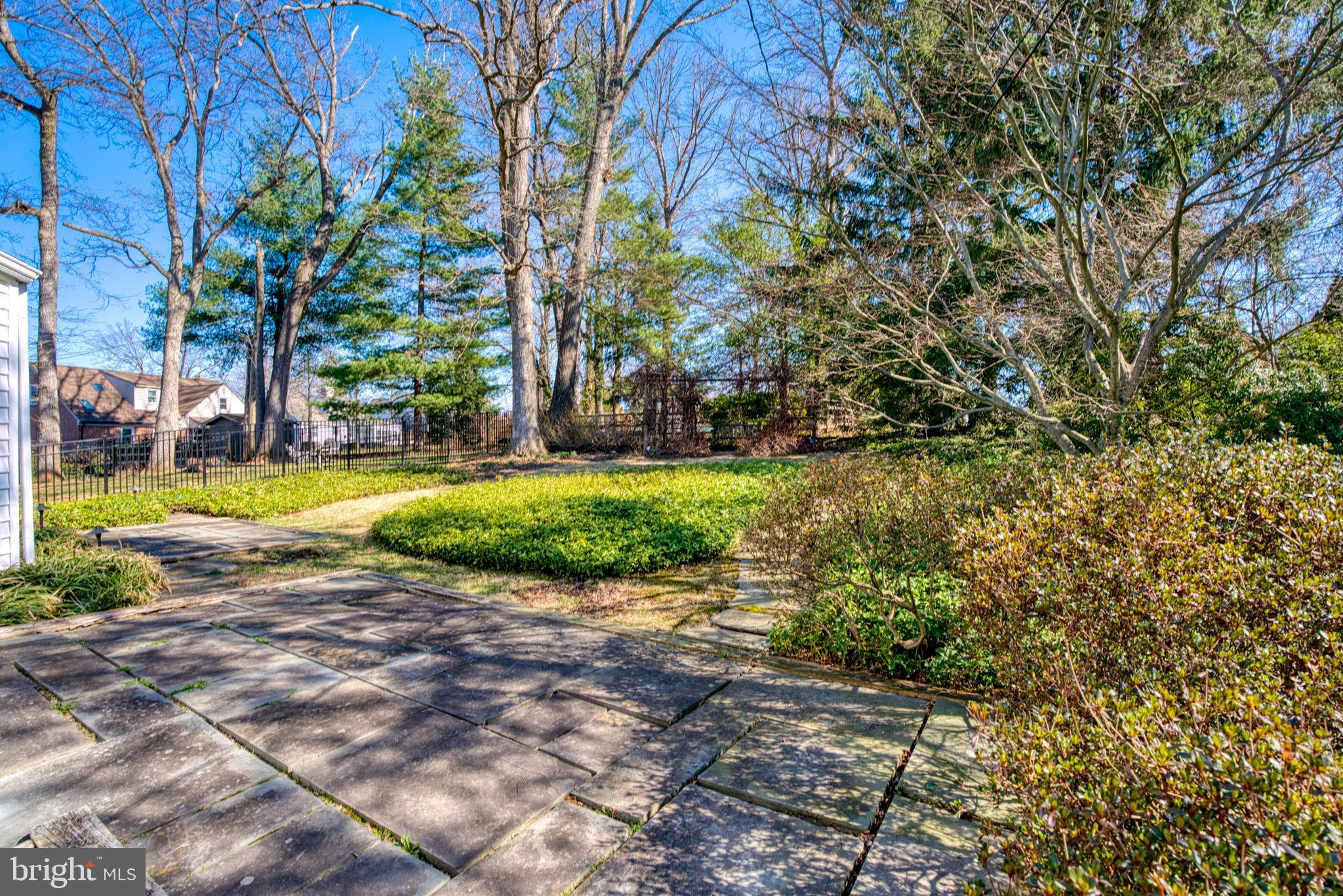 BRIDLEWOOD - Residential