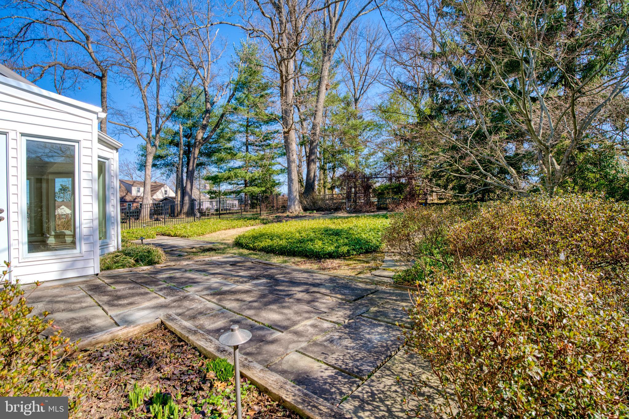 BRIDLEWOOD - Residential