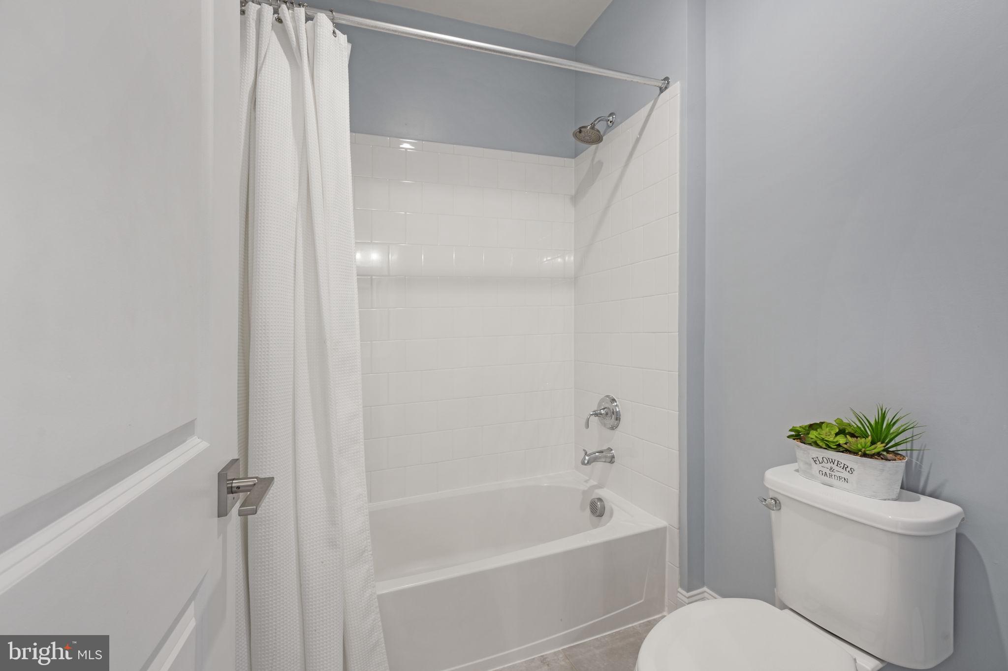 DOMINION VALLEY COUNTRY CLUB - Residential