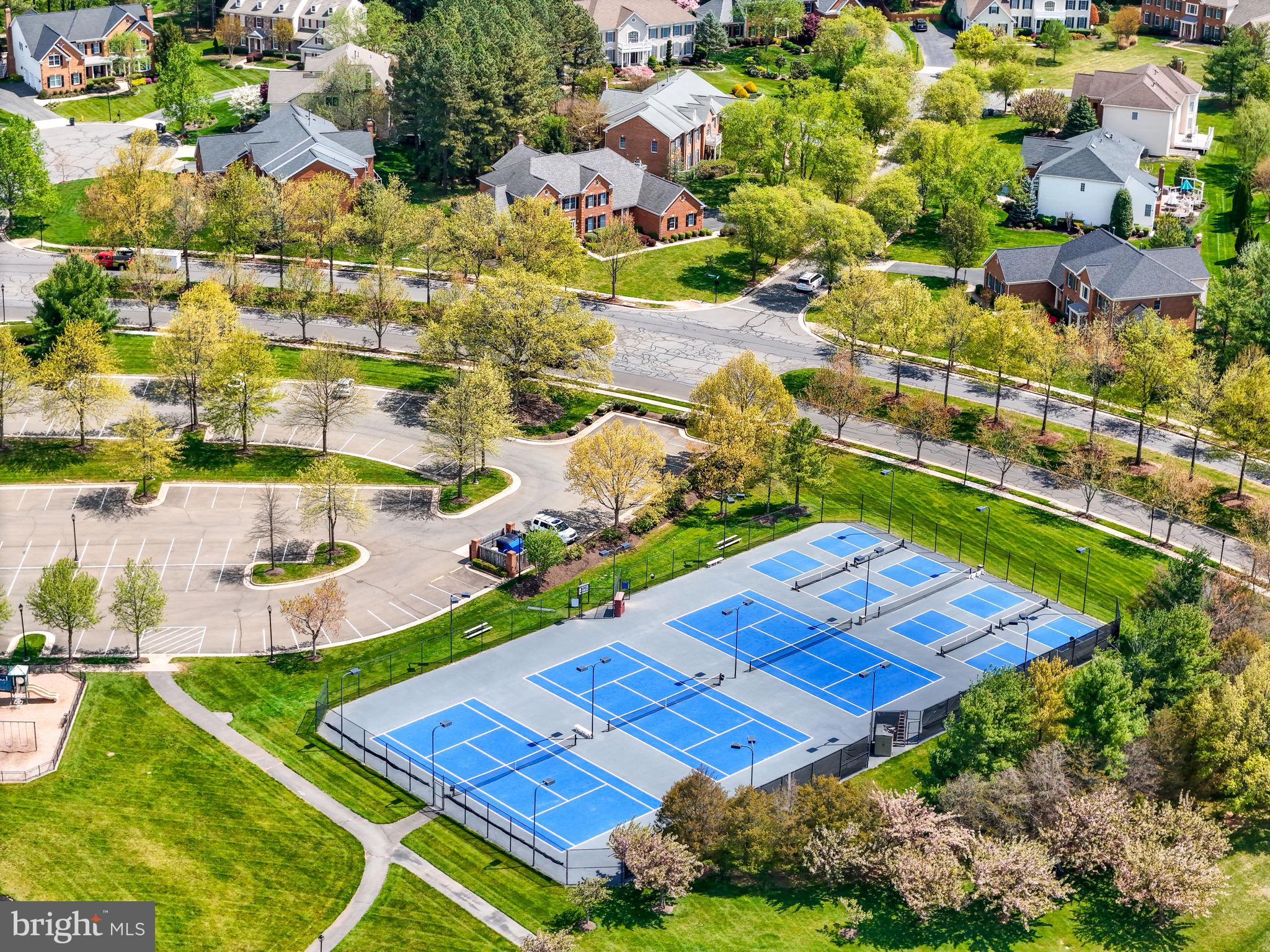 DOMINION VALLEY COUNTRY CLUB - Residential