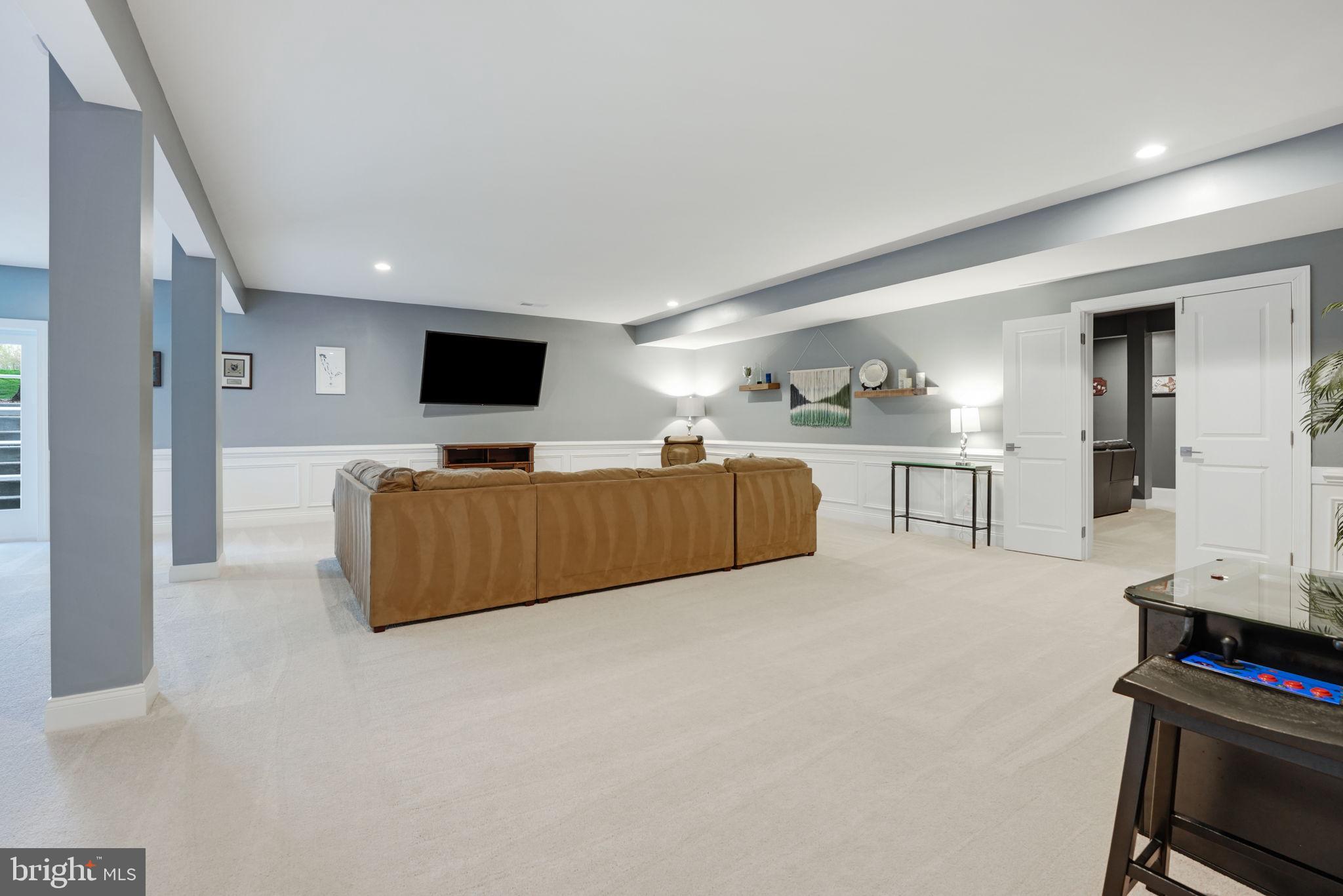 DOMINION VALLEY COUNTRY CLUB - Residential