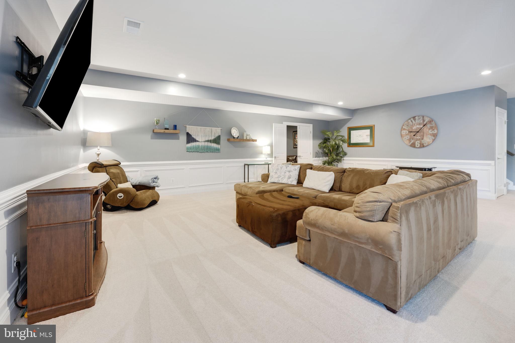 DOMINION VALLEY COUNTRY CLUB - Residential