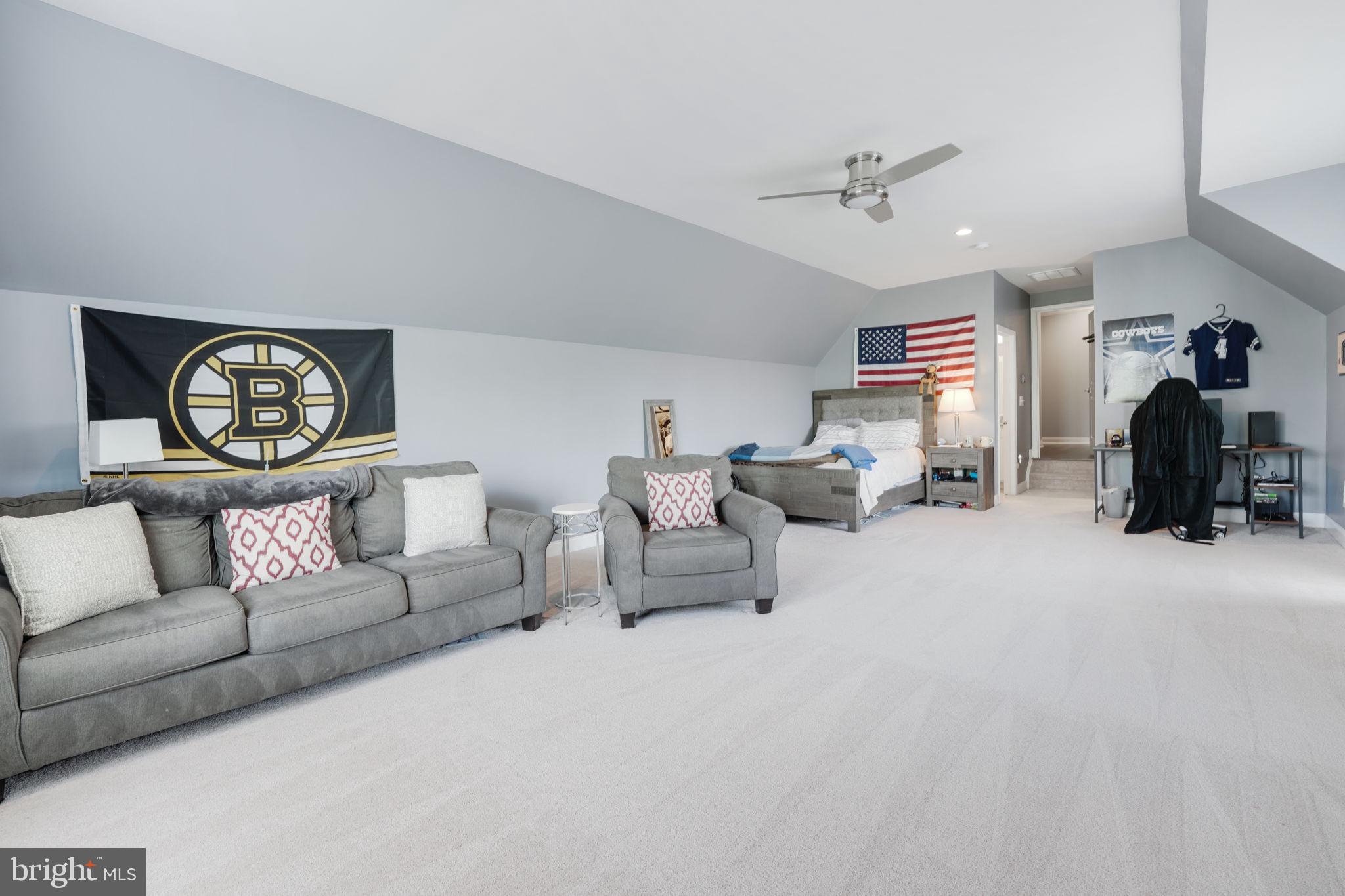 DOMINION VALLEY COUNTRY CLUB - Residential