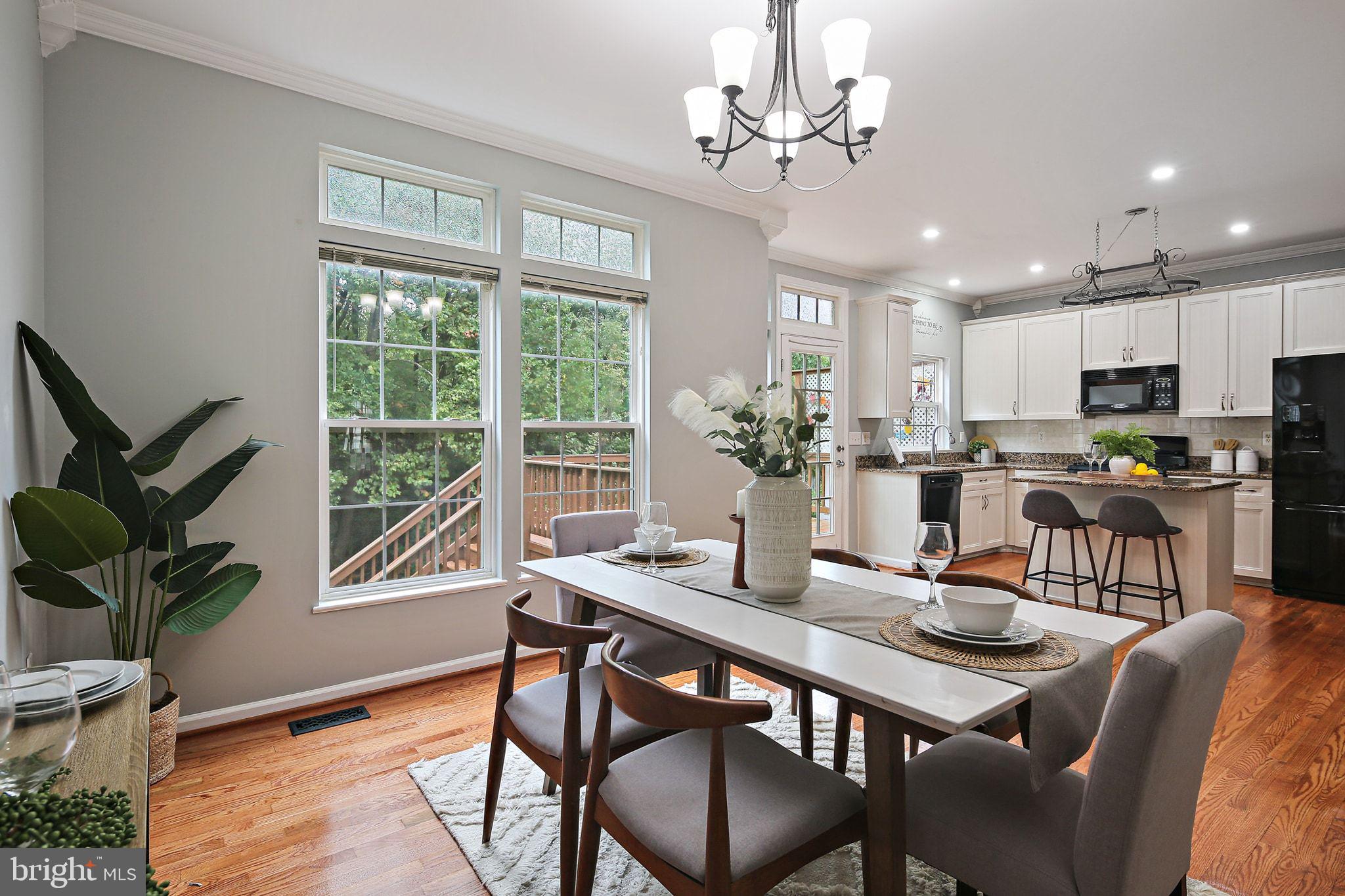 SEVEN OAKS - Residential