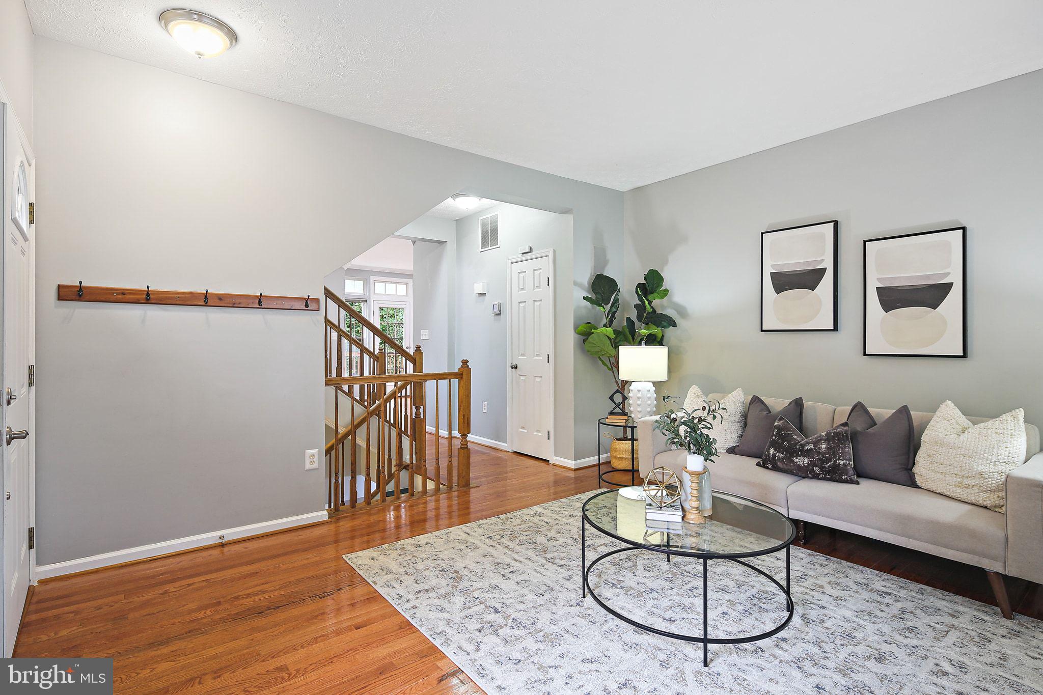 SEVEN OAKS - Residential