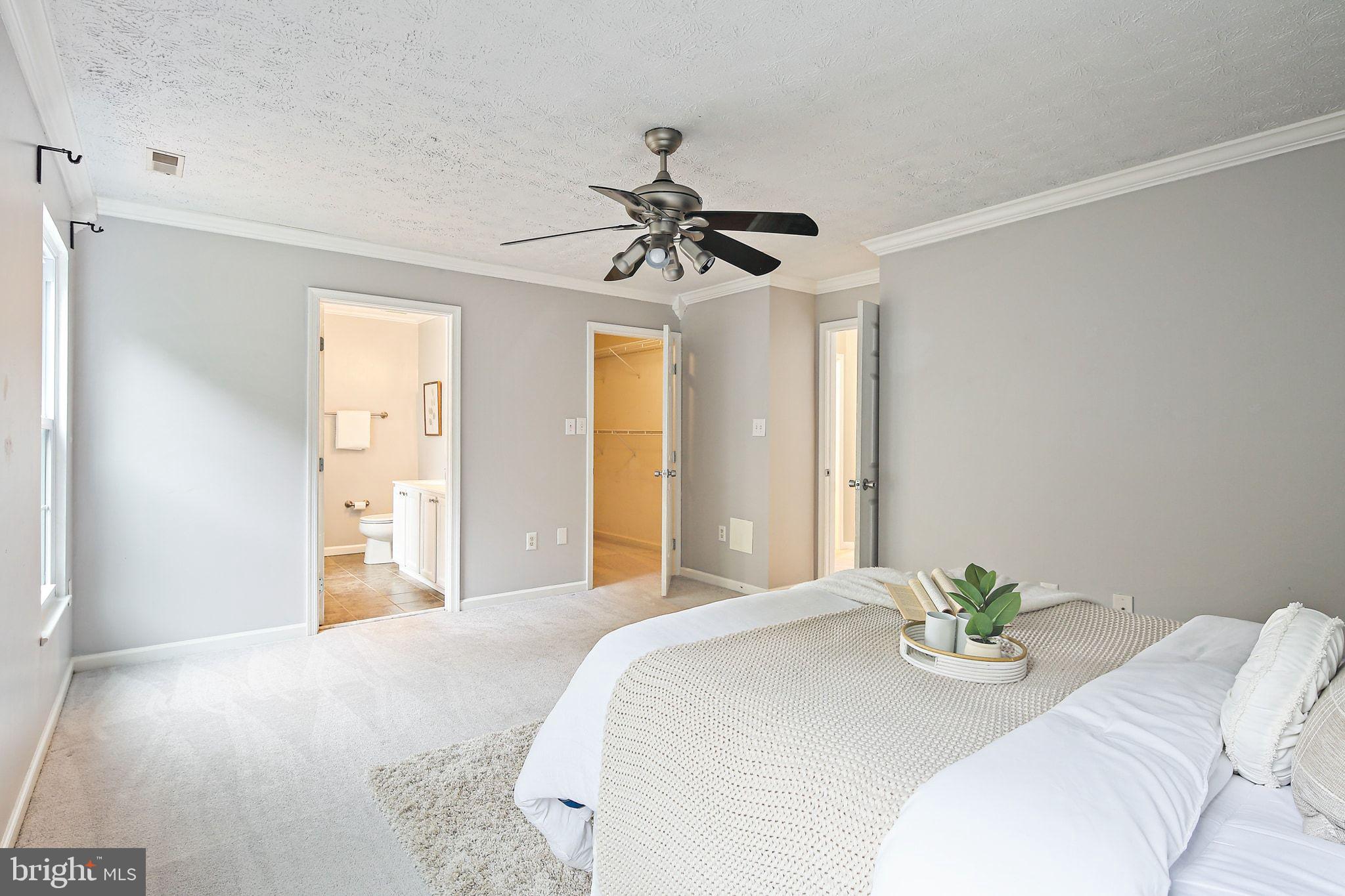 SEVEN OAKS - Residential