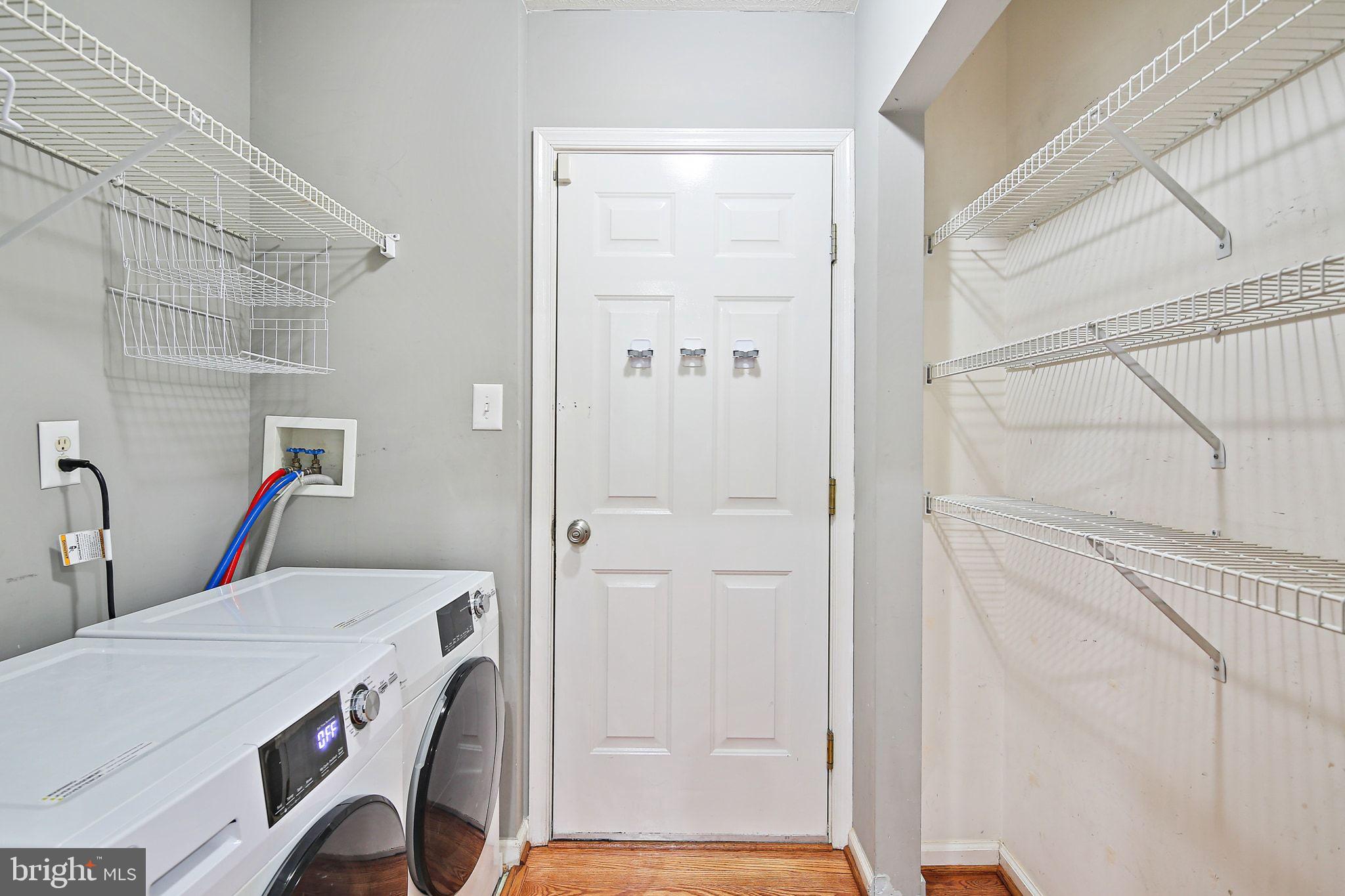 SEVEN OAKS - Residential