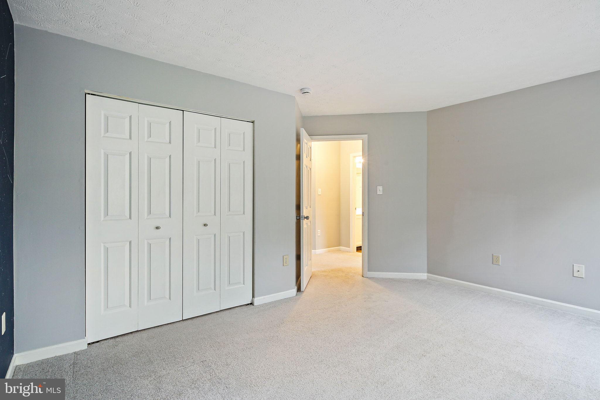 SEVEN OAKS - Residential