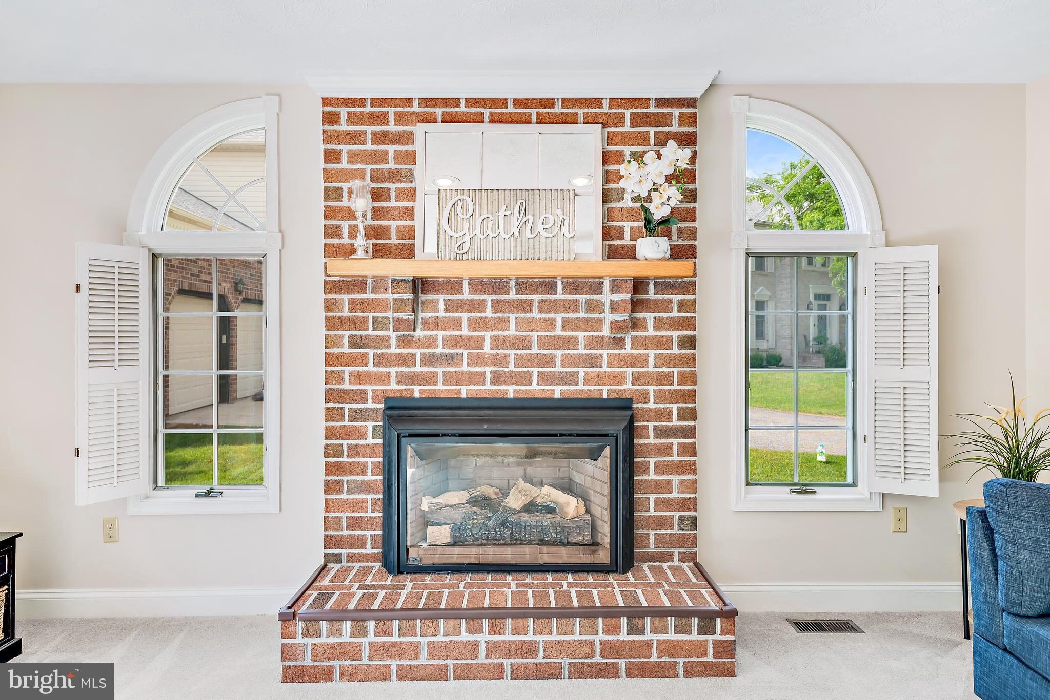 PINEY ORCHARD - Residential