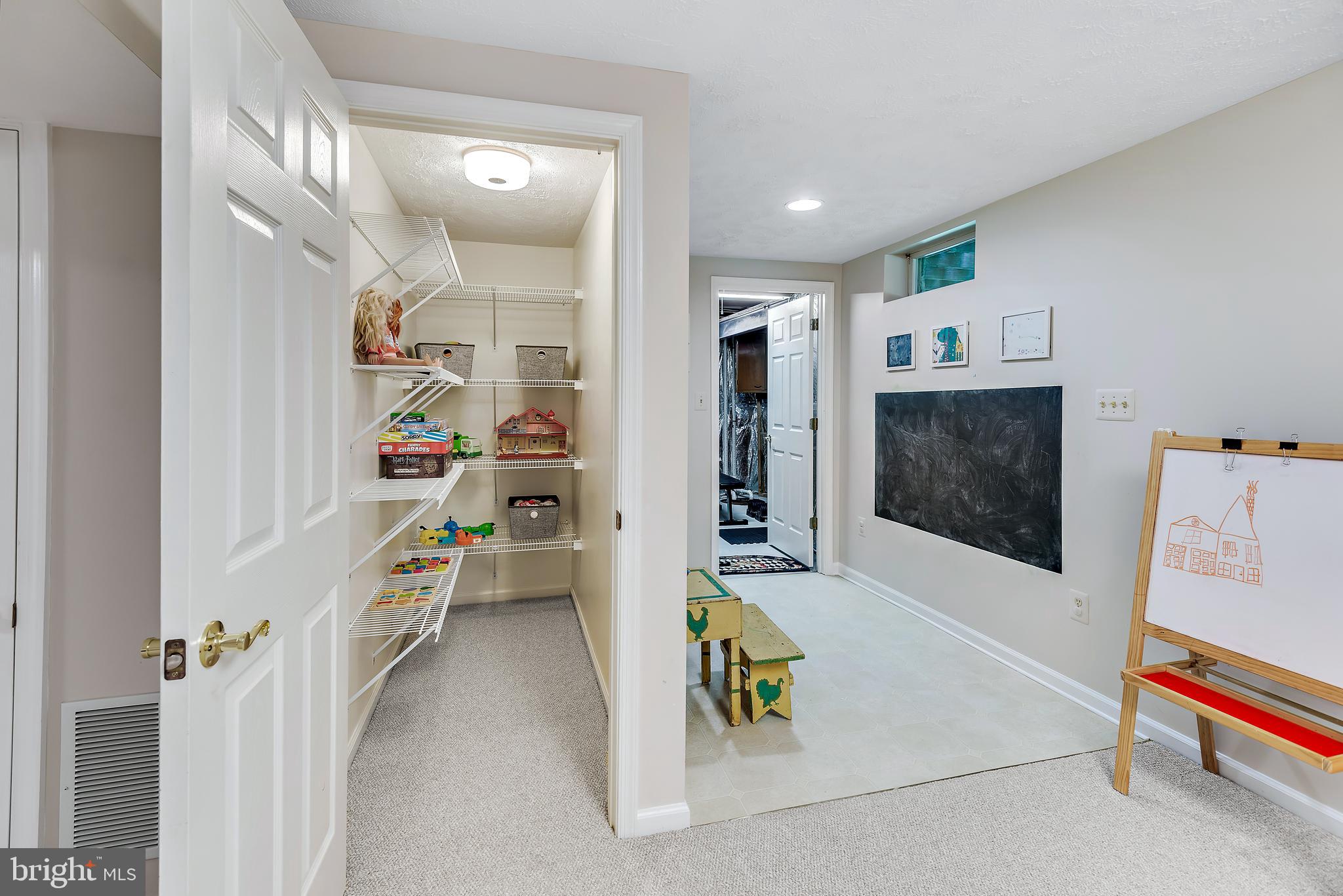 PINEY ORCHARD - Residential