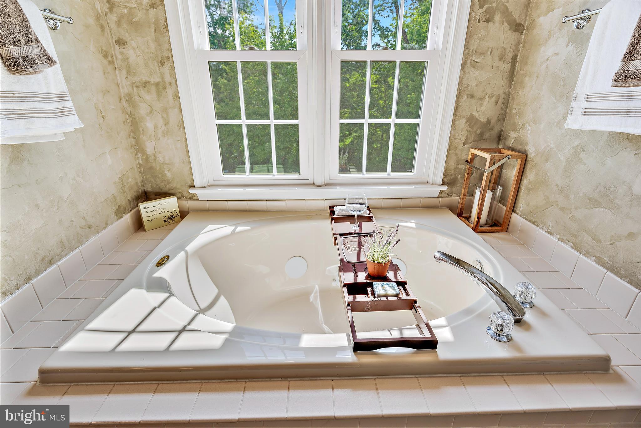 PINEY ORCHARD - Residential