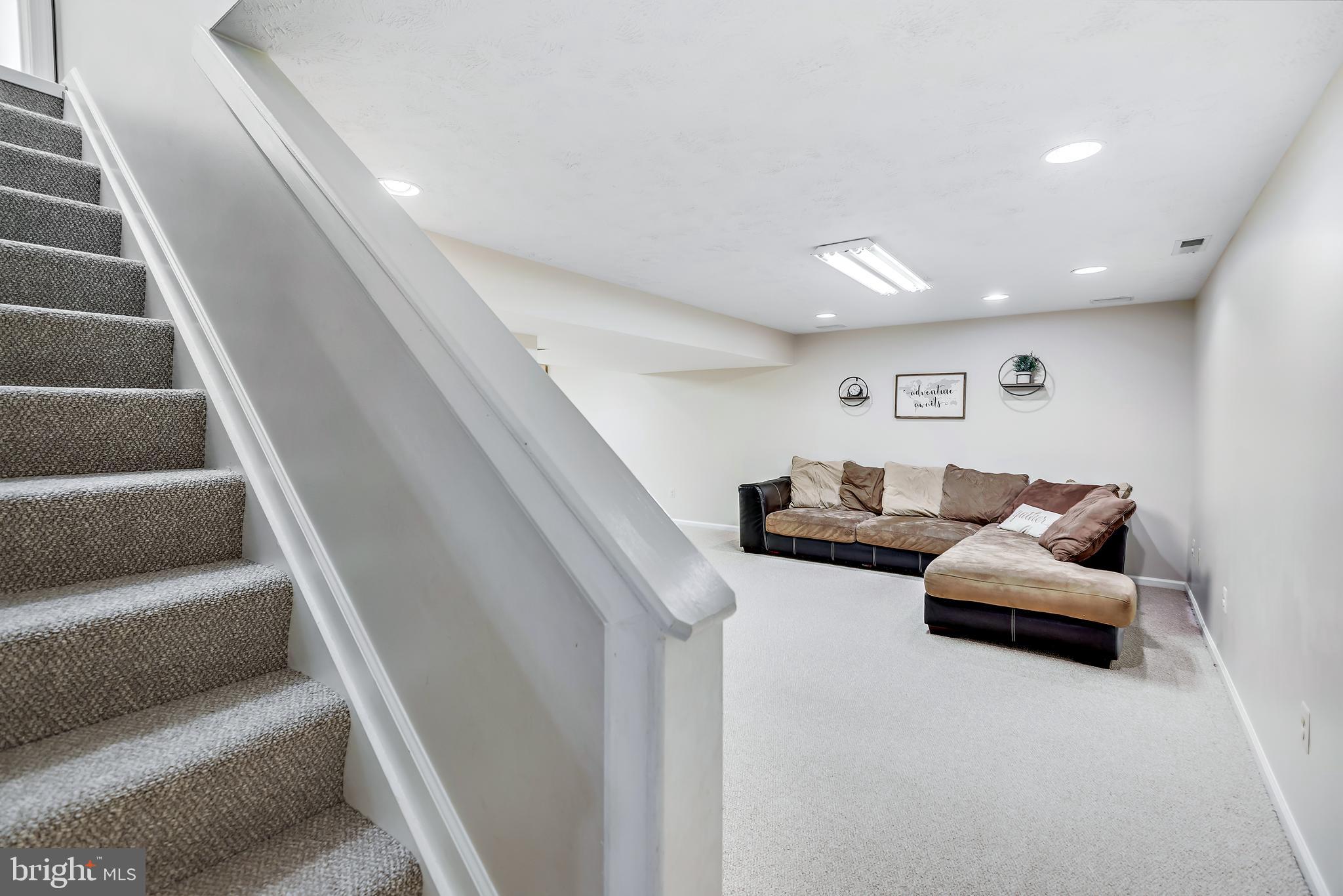 PINEY ORCHARD - Residential